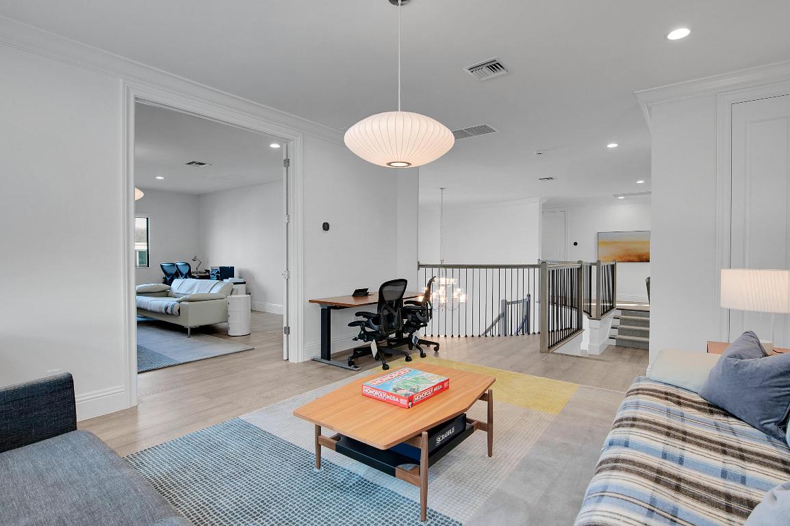 ROYAL PALM POLO - Residential