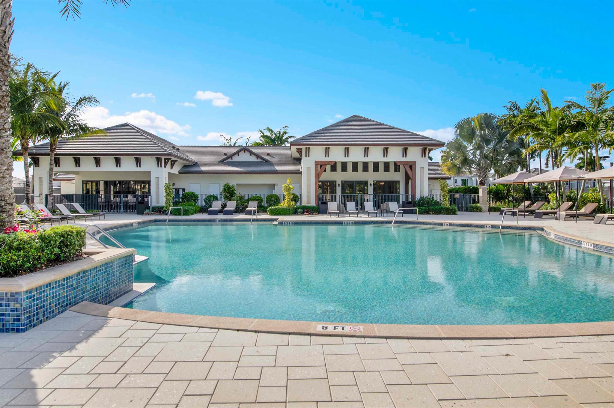 ROYAL PALM POLO PLAT - Residential