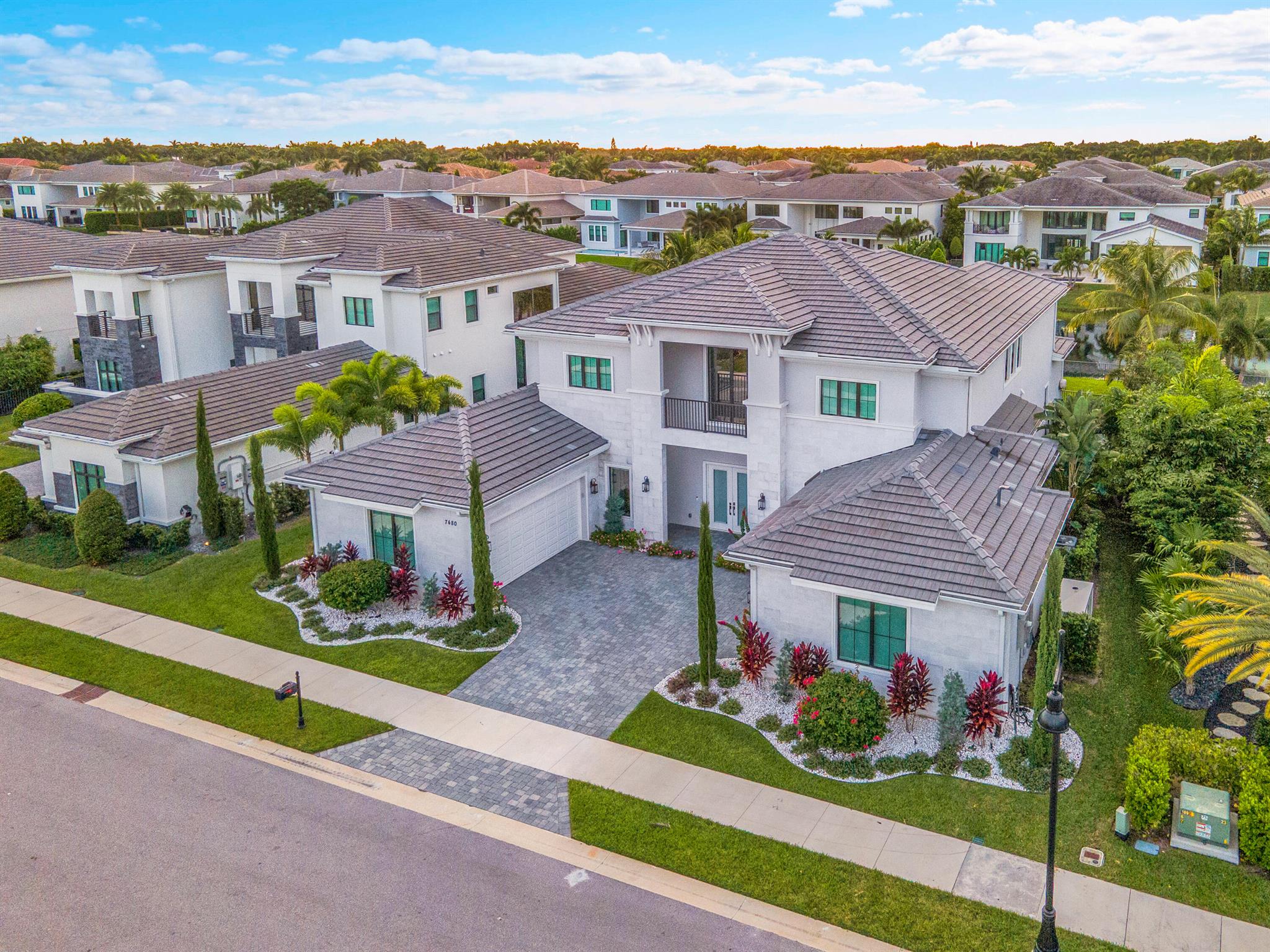 ROYAL PALM POLO PLAT - Residential