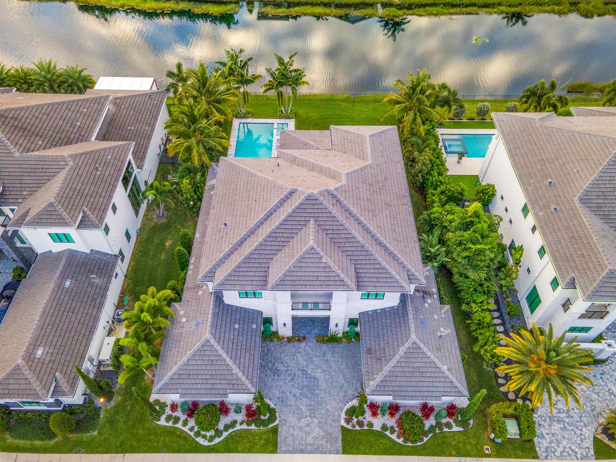 ROYAL PALM POLO PLAT - Residential