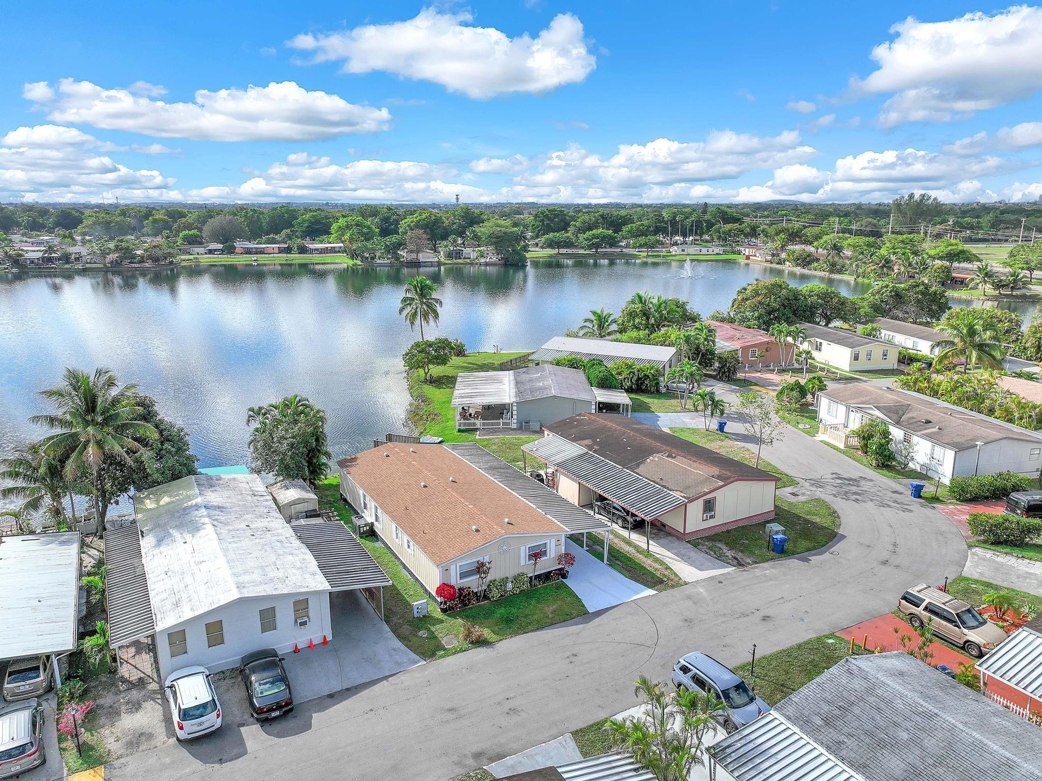 5520 NW 203rd, Miami Gardens, FL, 33055/$229,000 1 5520 NW 203rd