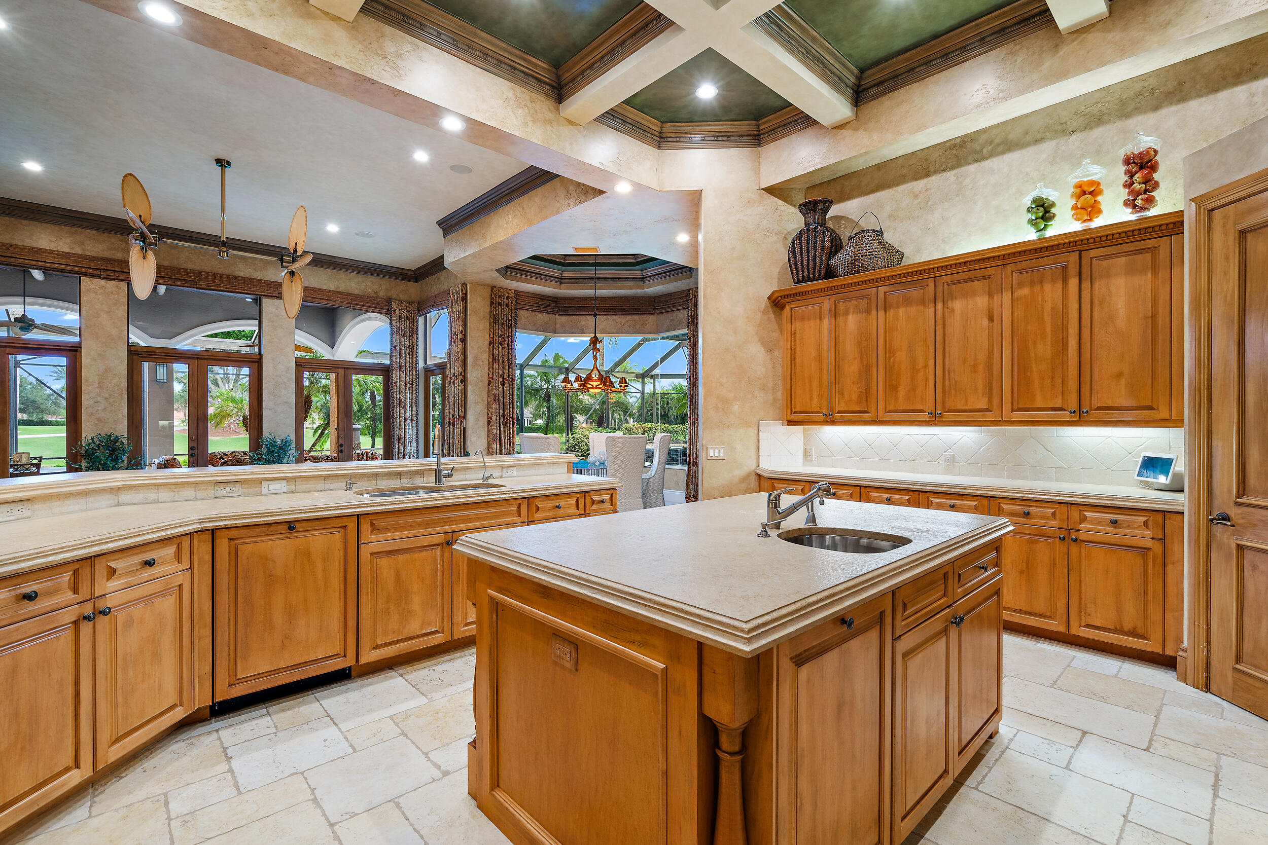 IBIS GOLF AND COUNTRY CLU - Residential