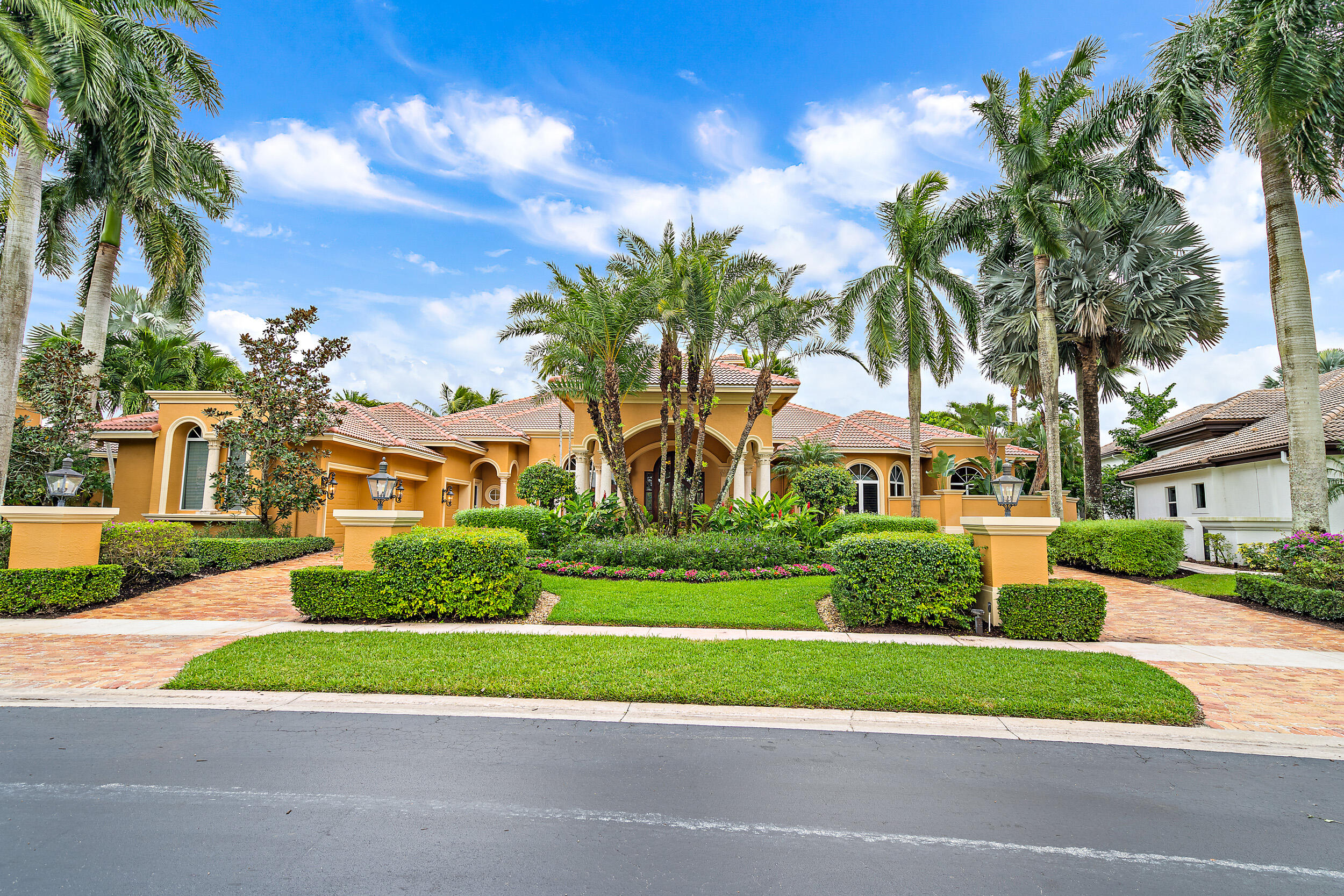 IBIS GOLF AND COUNTRY CLU - Residential