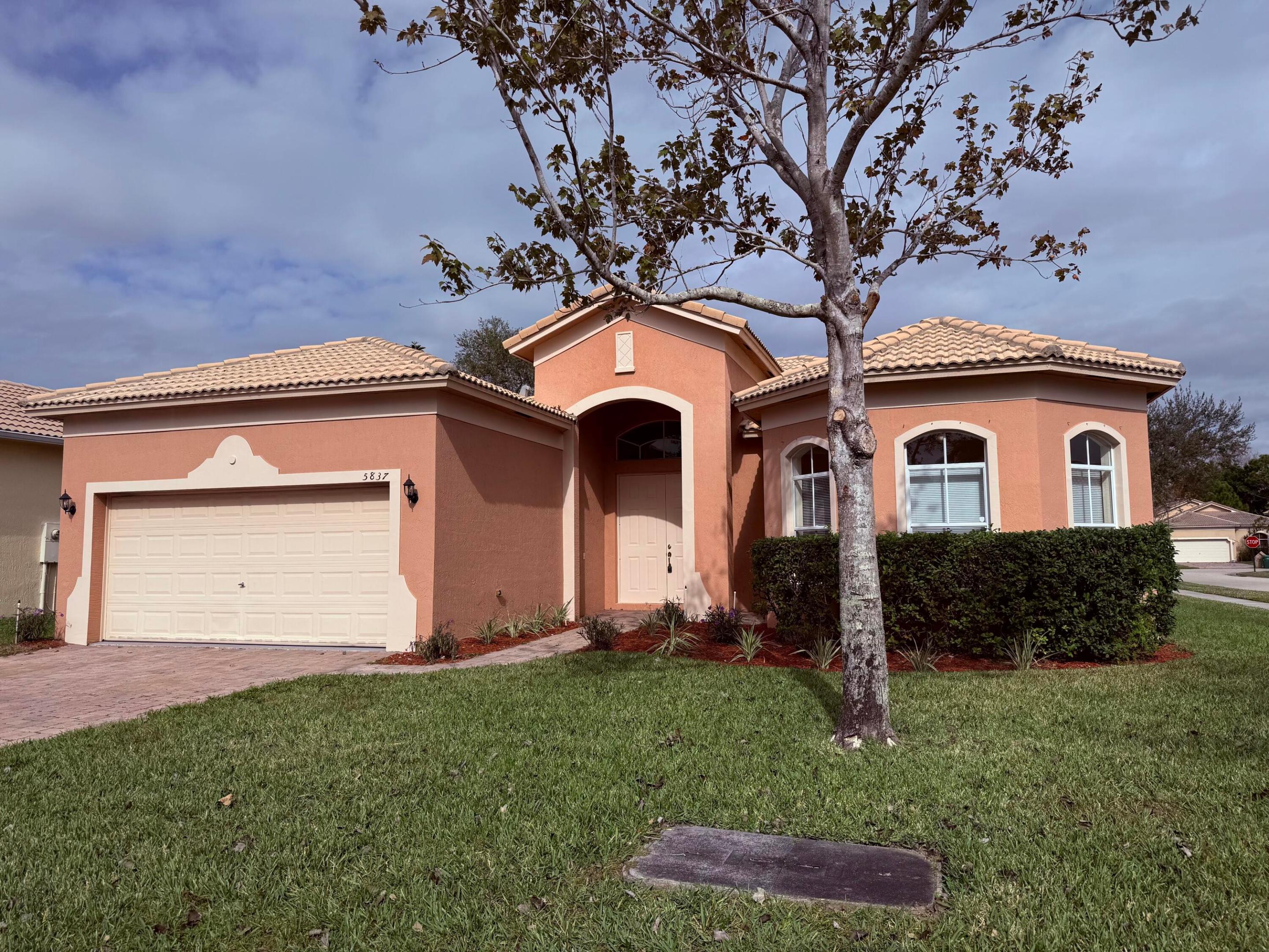 5837 Spanish River Road