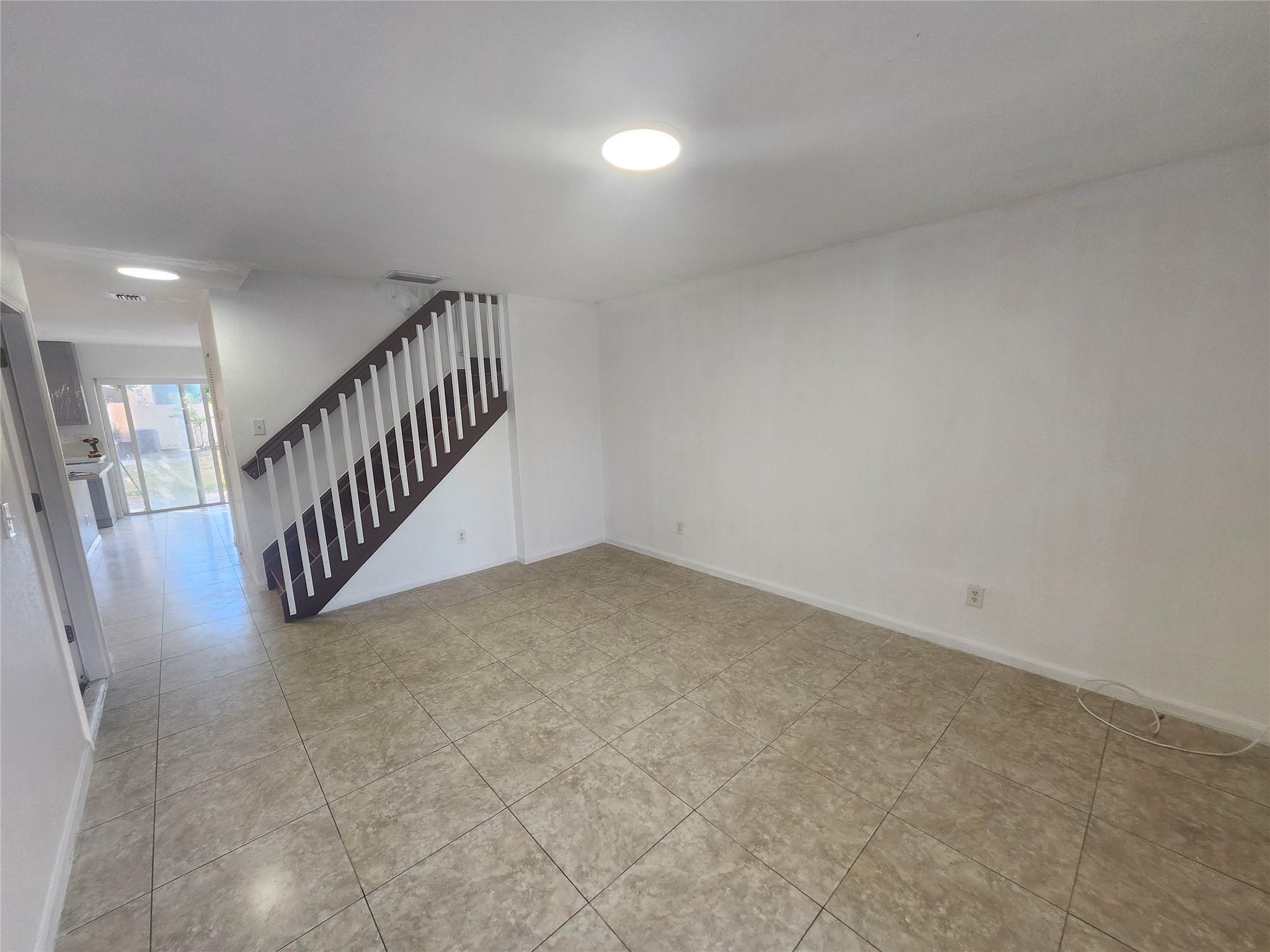 MONTEGO BAY - Residential Lease