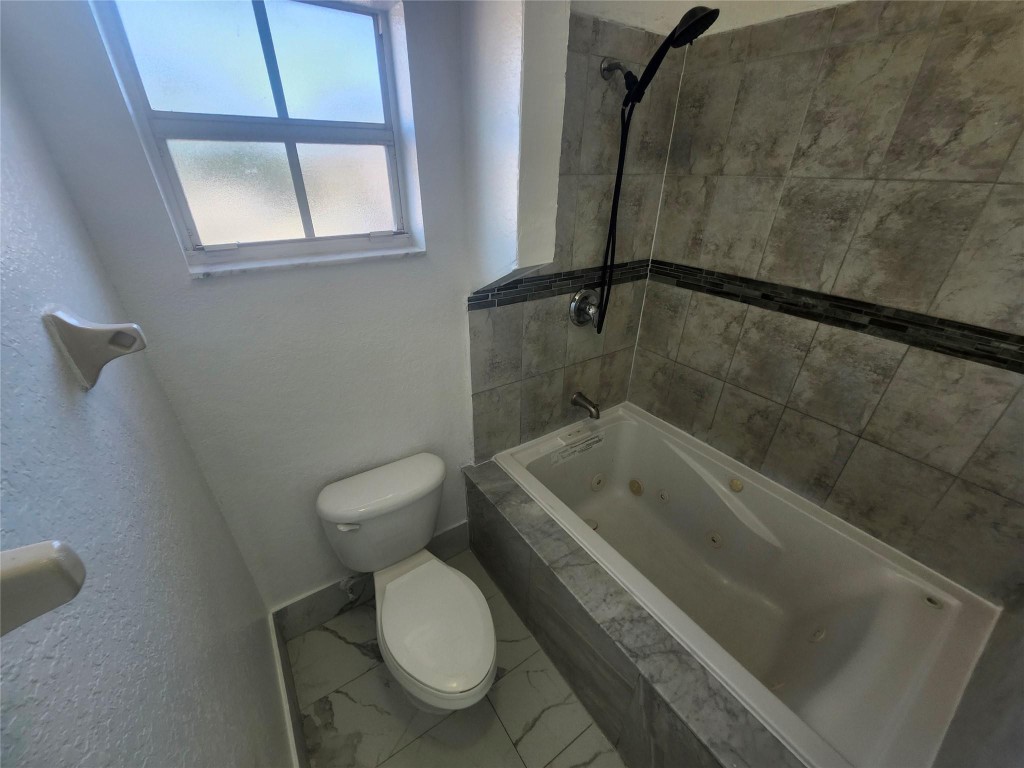 MONTEGO BAY - Residential Lease