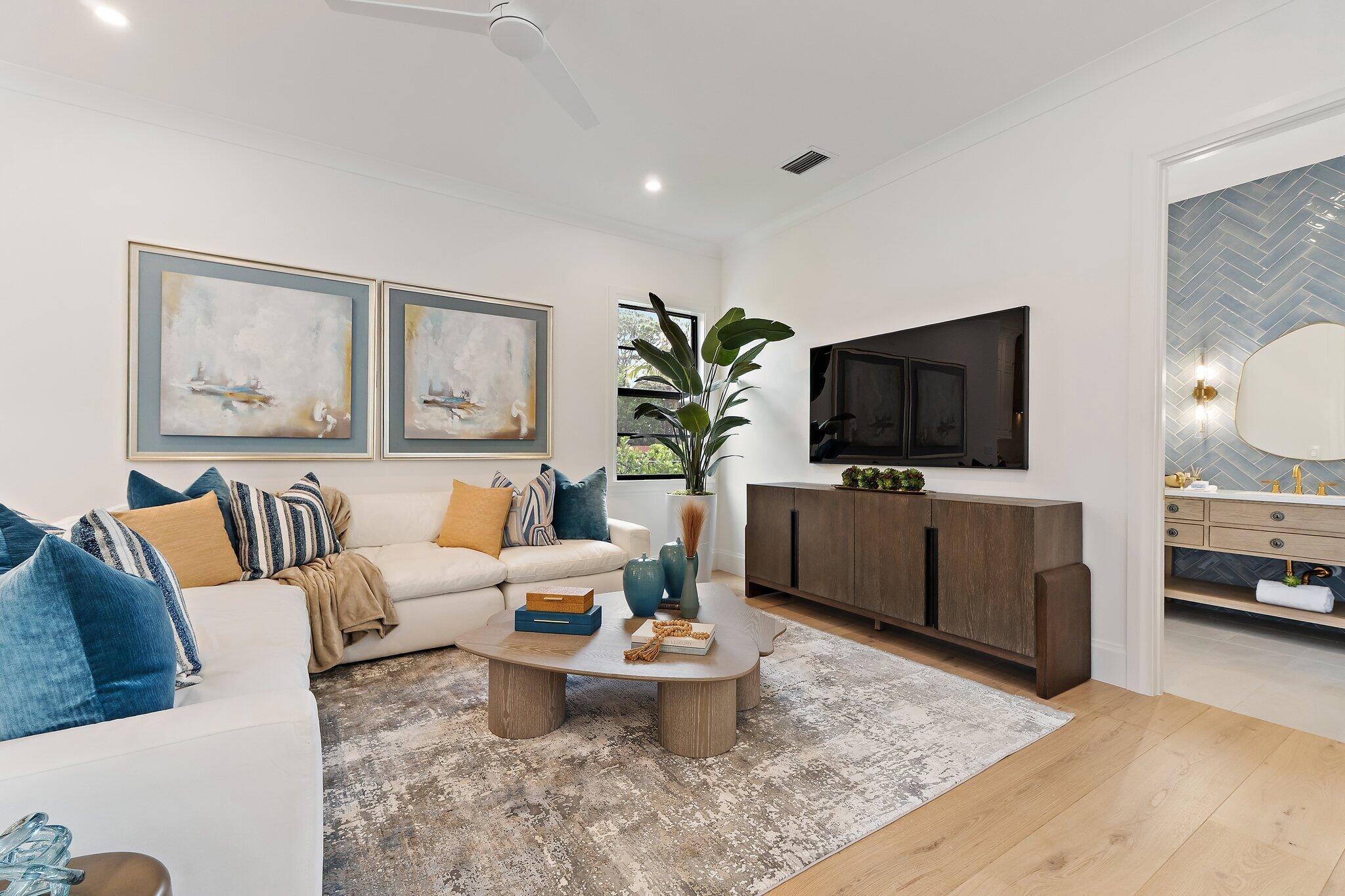 PENNOCK POINT - Residential