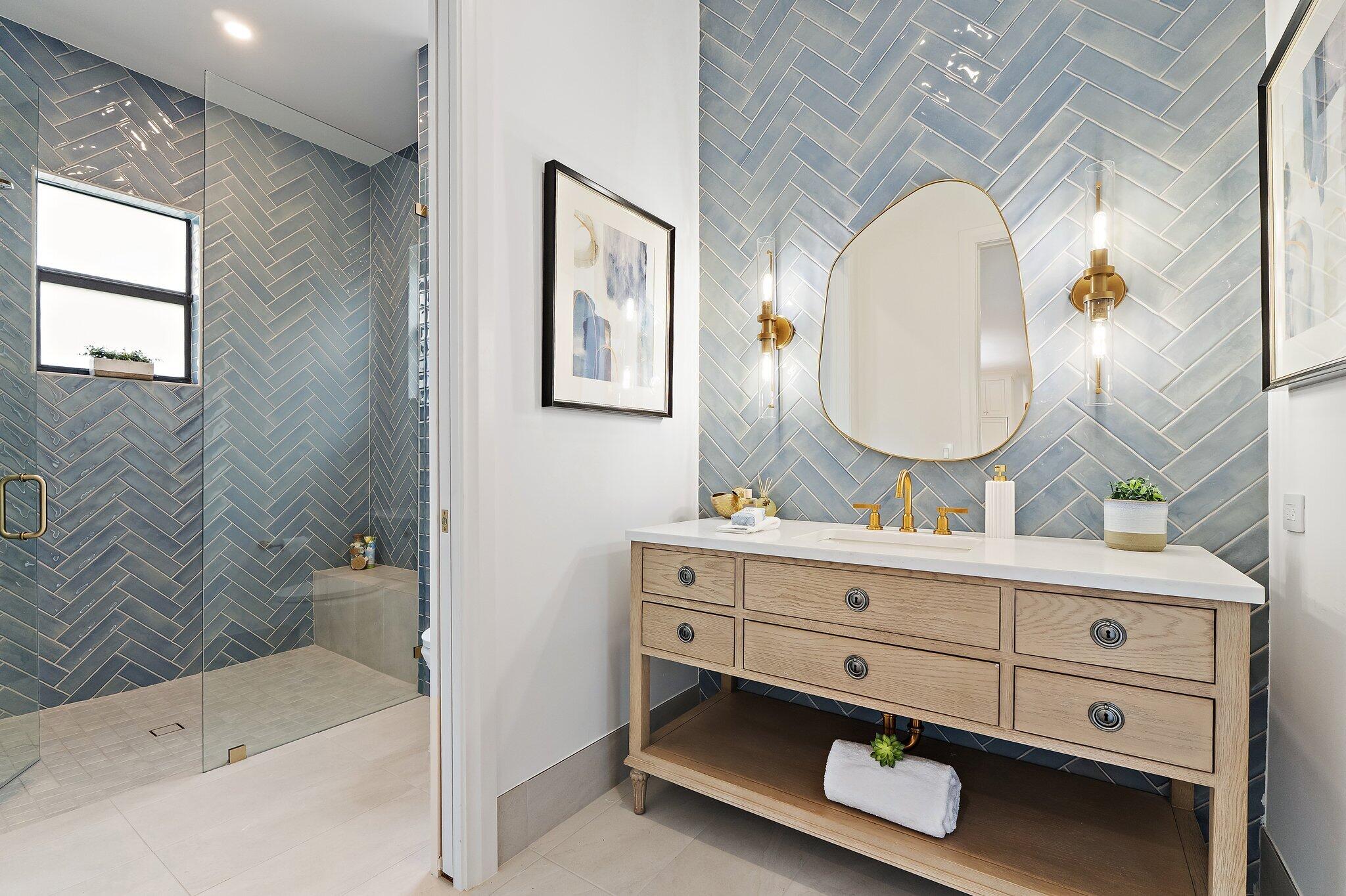 PENNOCK POINT - Residential