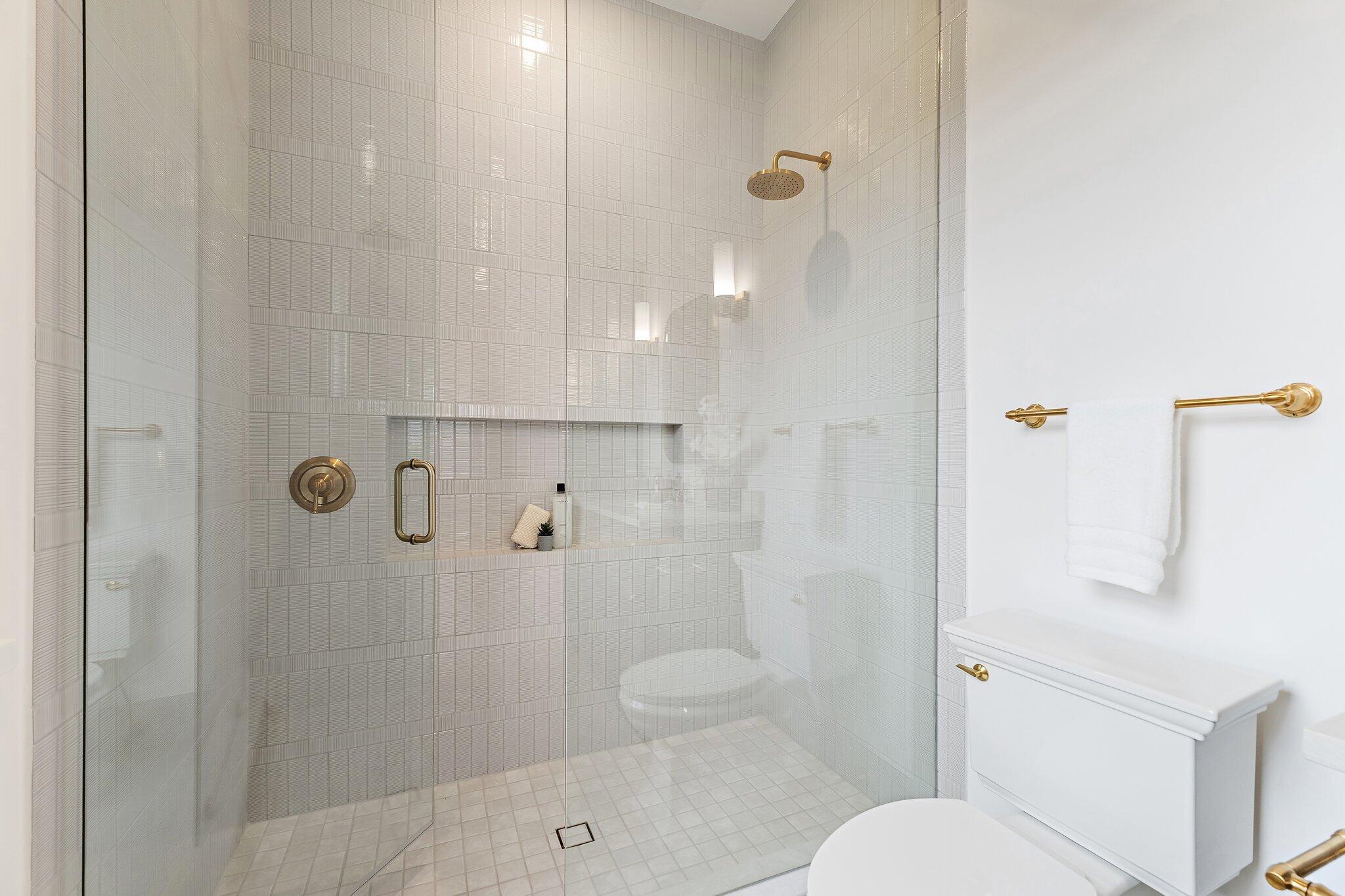 PENNOCK POINT - Residential