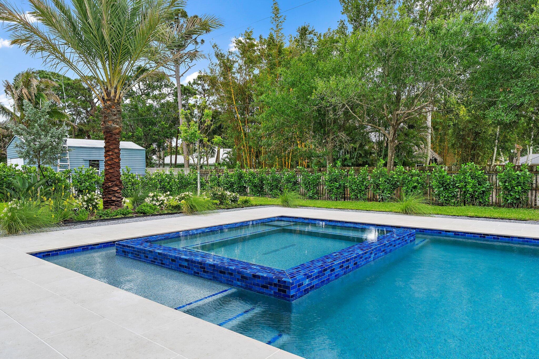 PENNOCK POINT - Residential