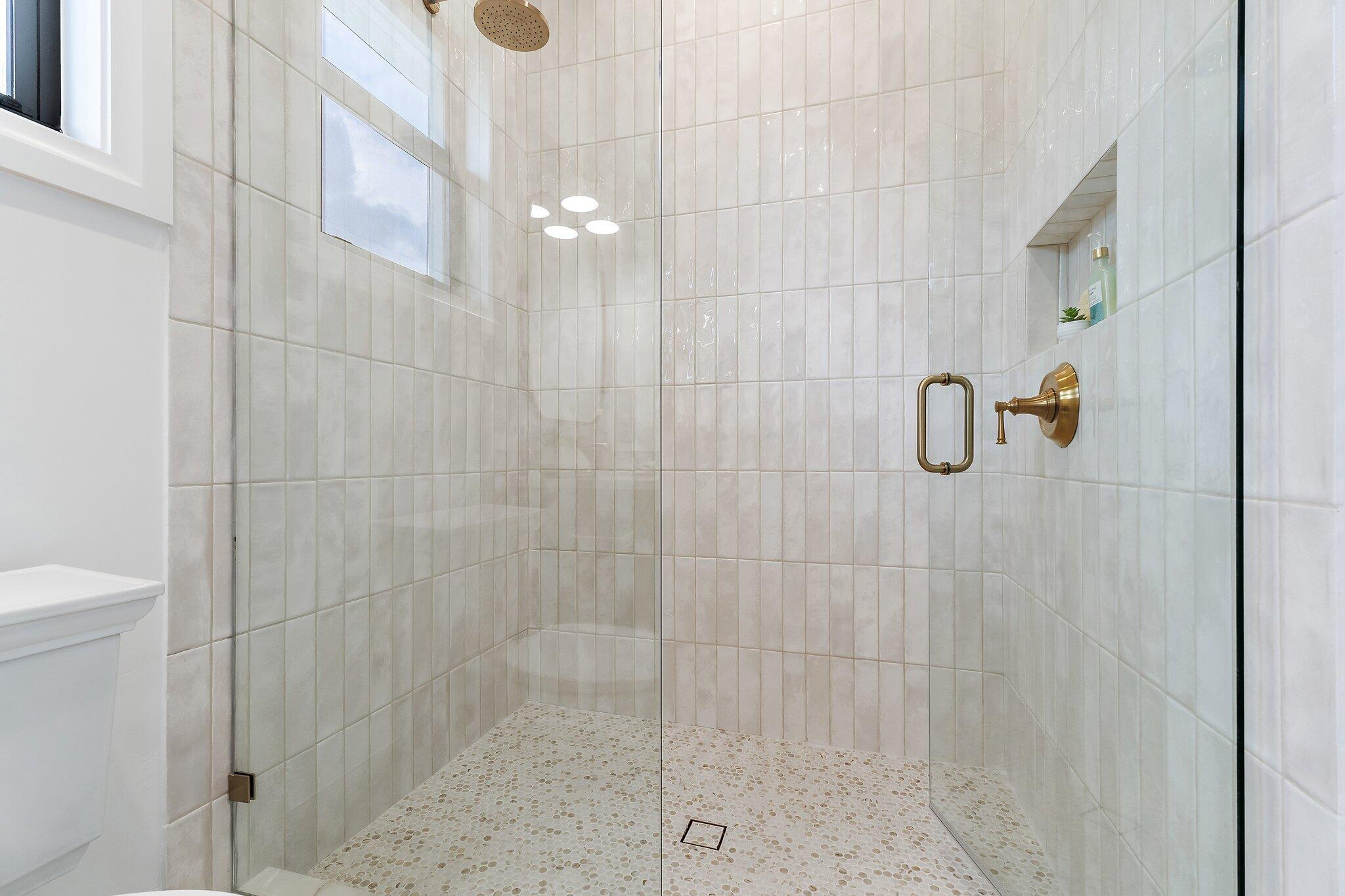 PENNOCK POINT - Residential