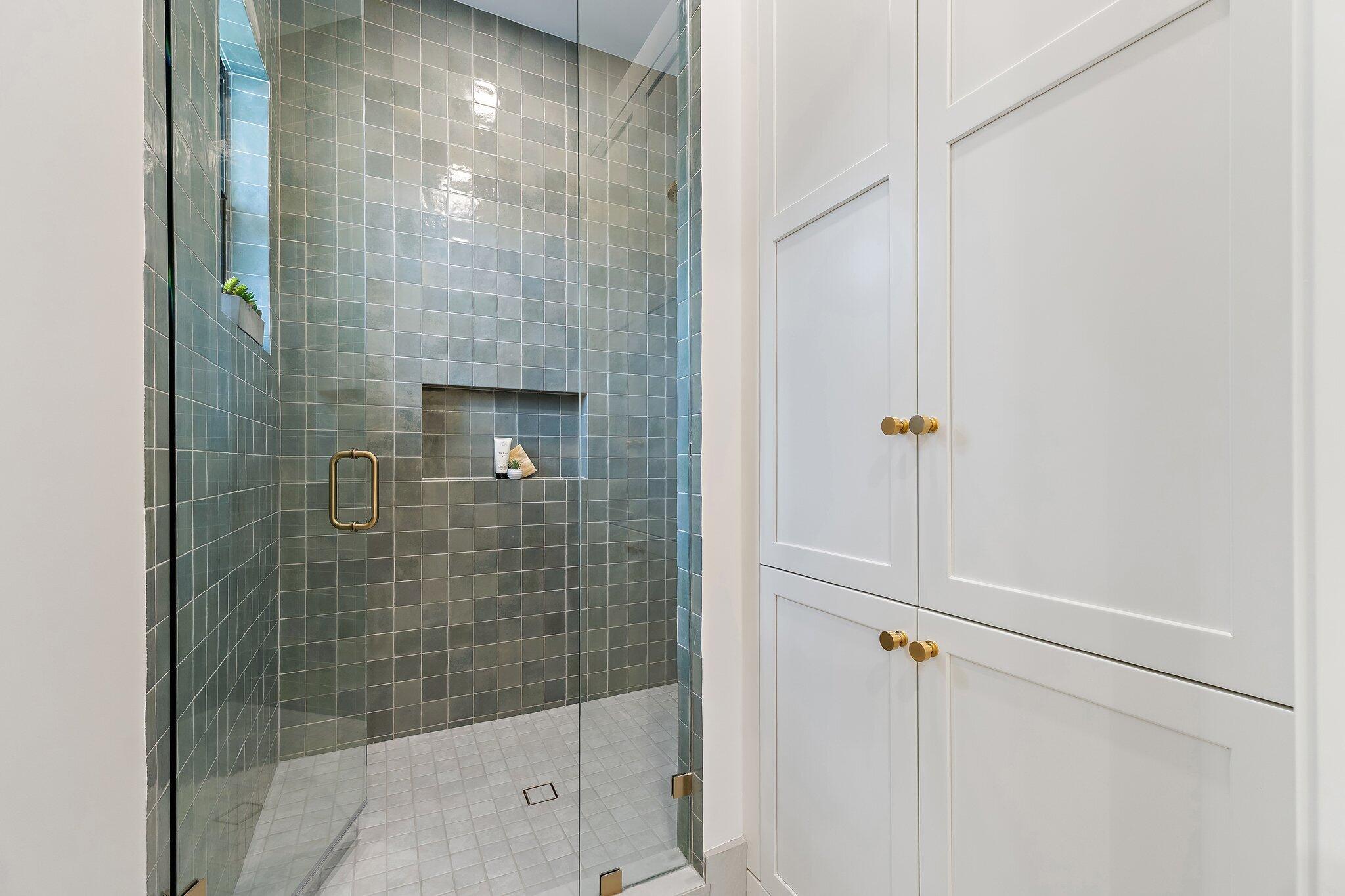 PENNOCK POINT - Residential