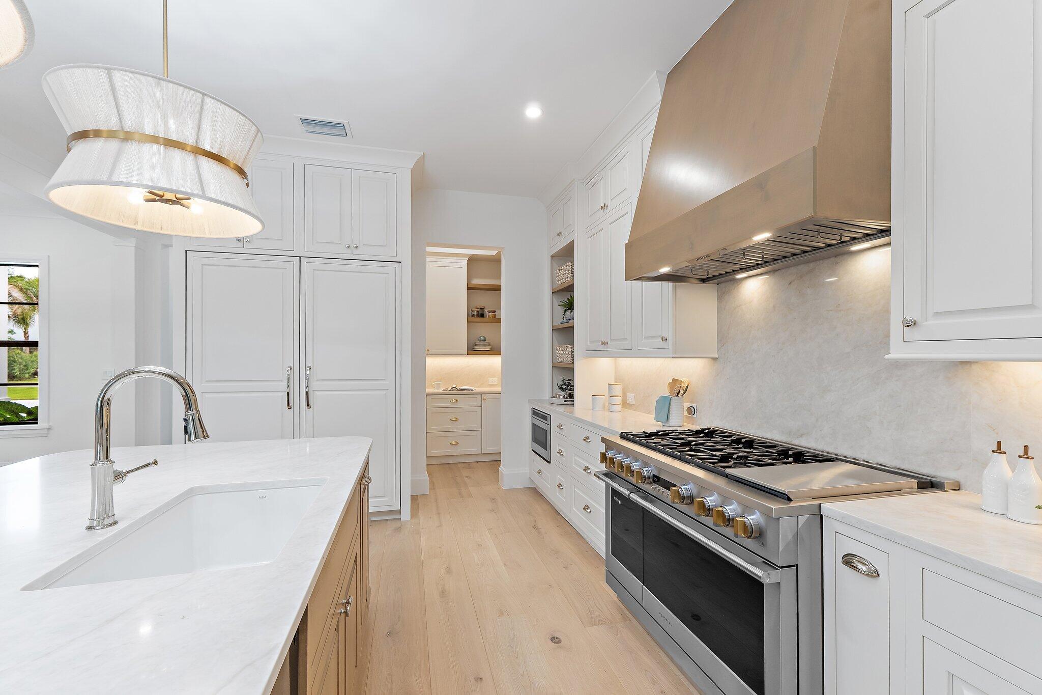 PENNOCK POINT - Residential