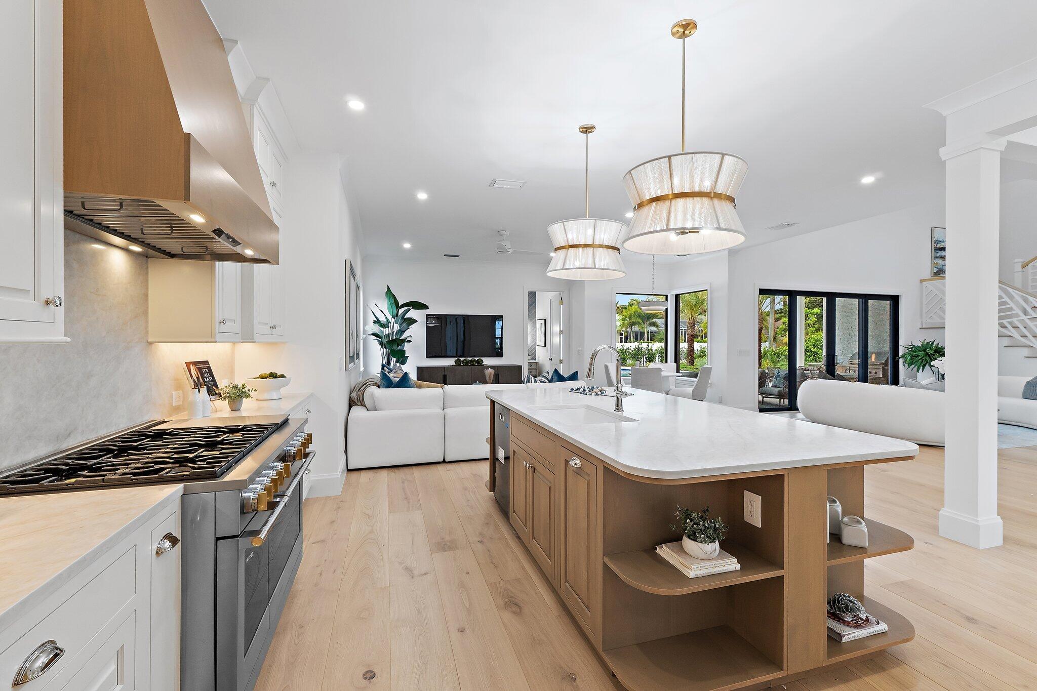 PENNOCK POINT - Residential