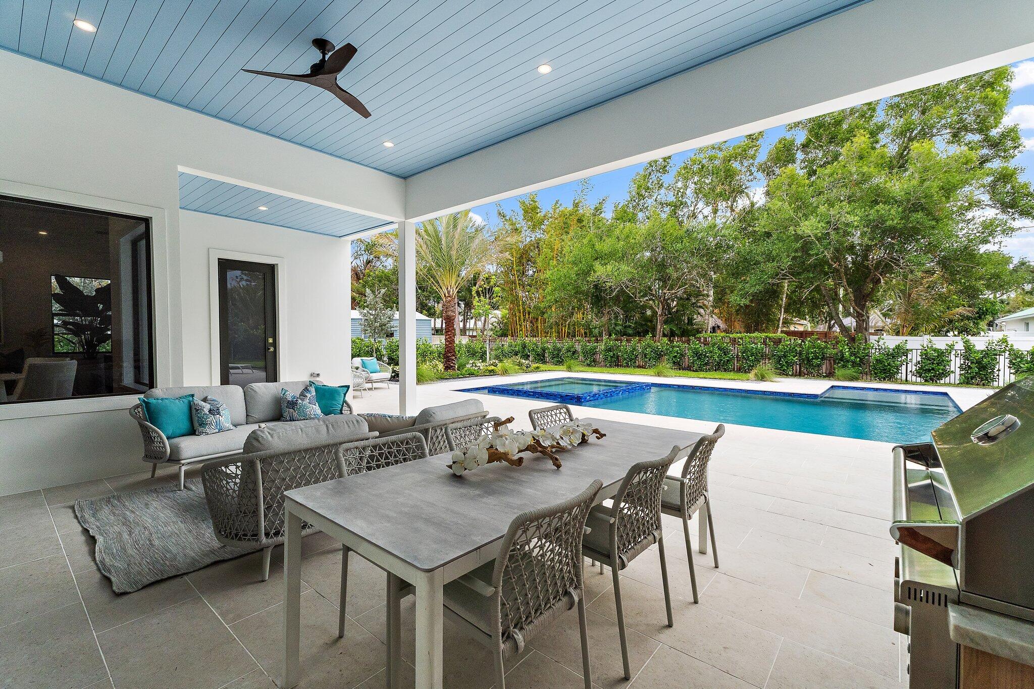 PENNOCK POINT - Residential