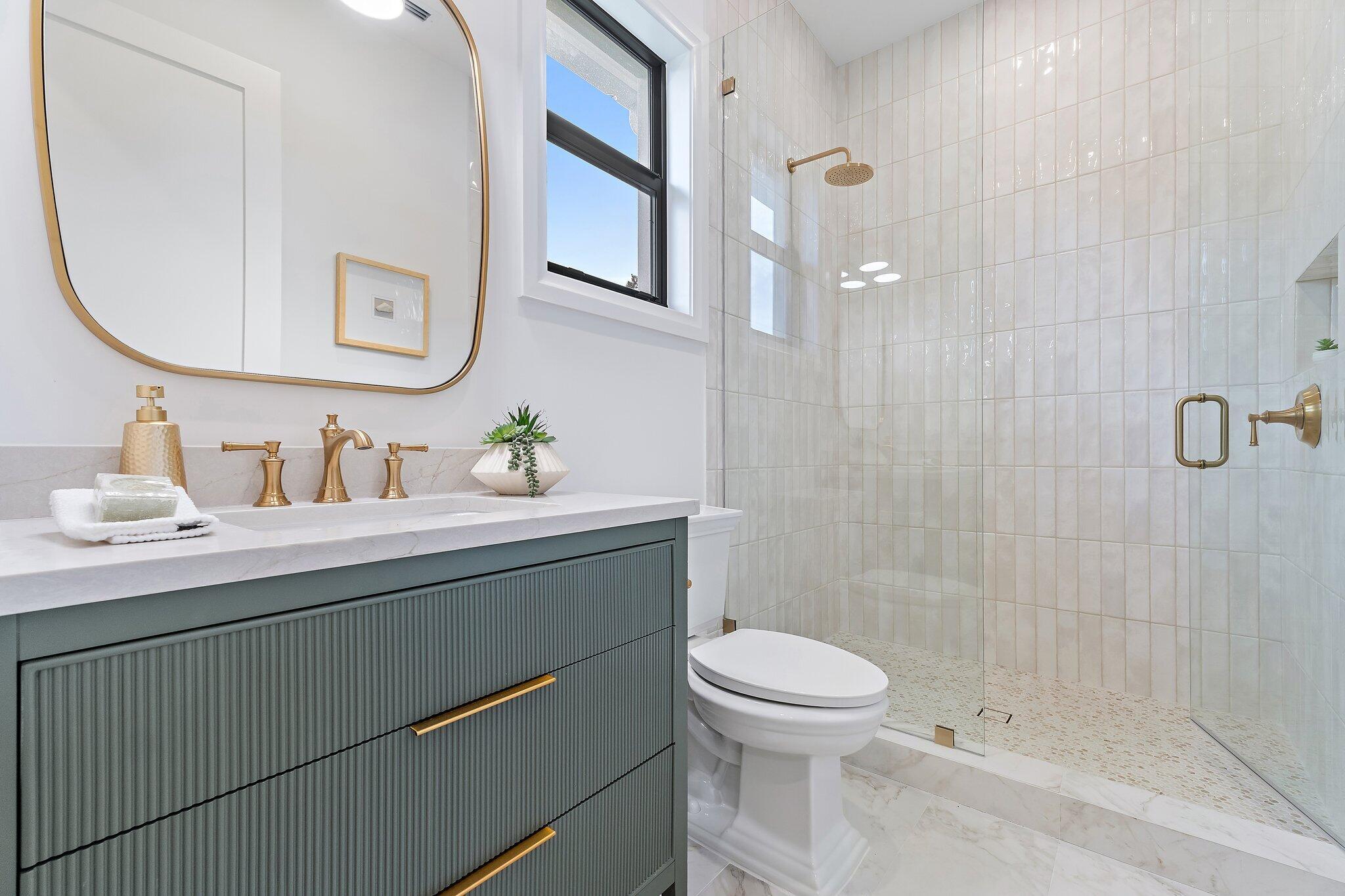 PENNOCK POINT - Residential