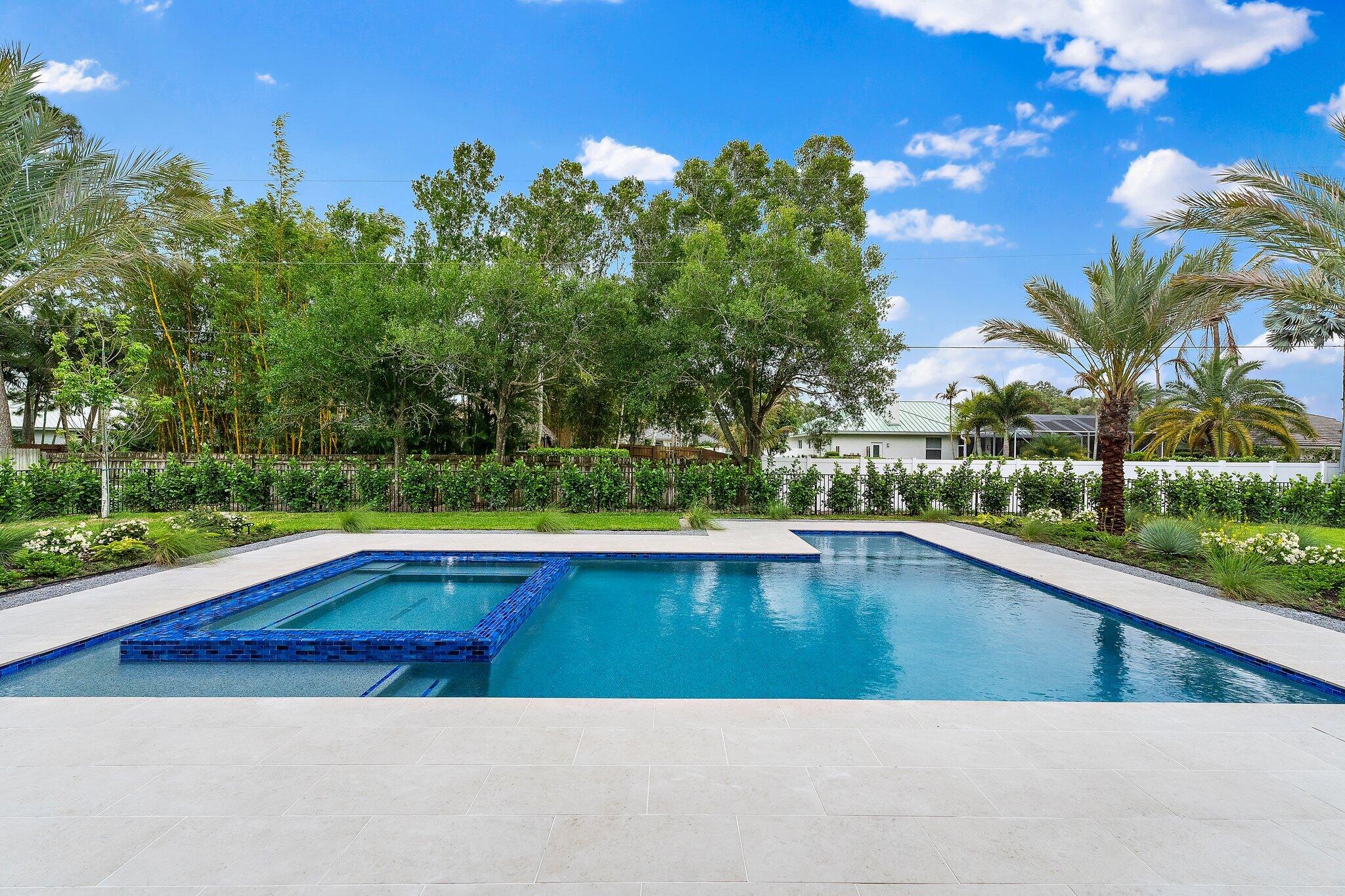 PENNOCK POINT - Residential