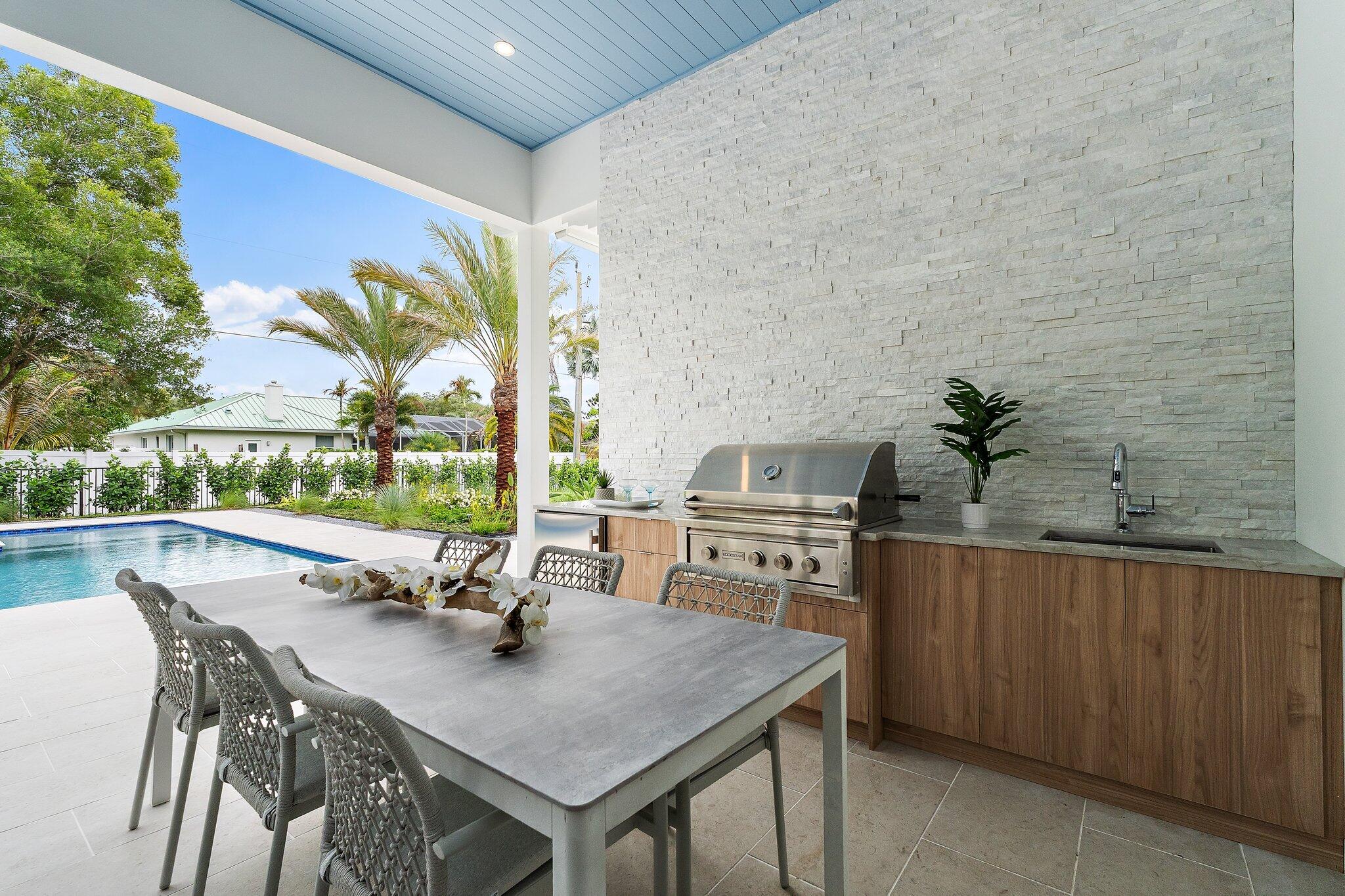 PENNOCK POINT - Residential