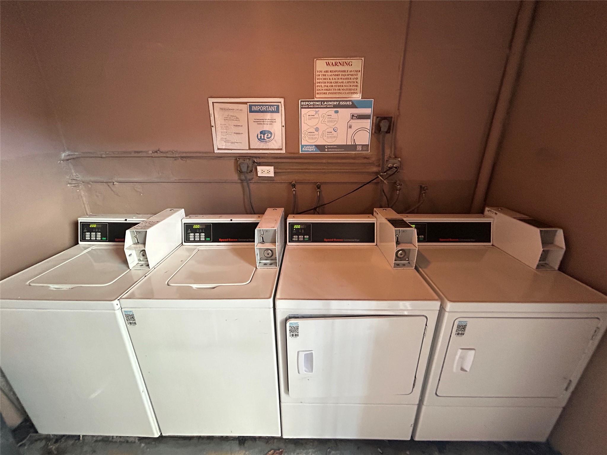 Hollywood Park 4-19 B - Residential Lease