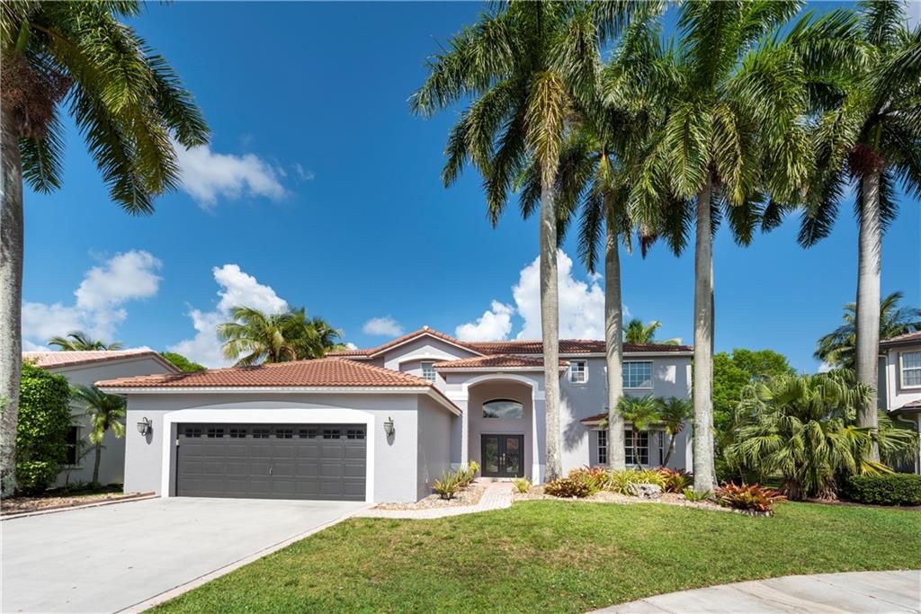 Photo of 350 Fairmont Way, Weston, FL 33326 (MLS # F10381925)