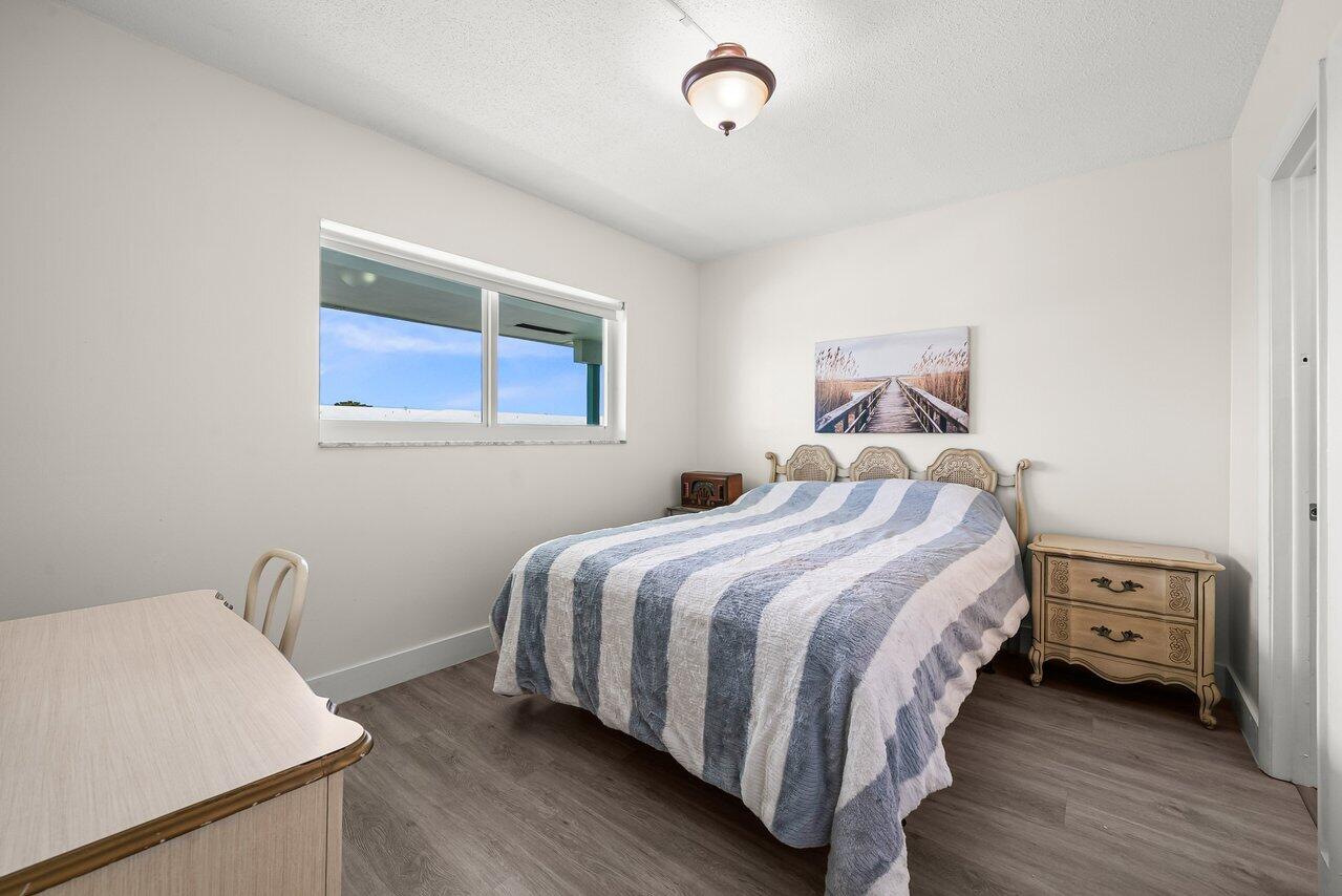 LEISUREVILLE LAKE CONDO - Residential