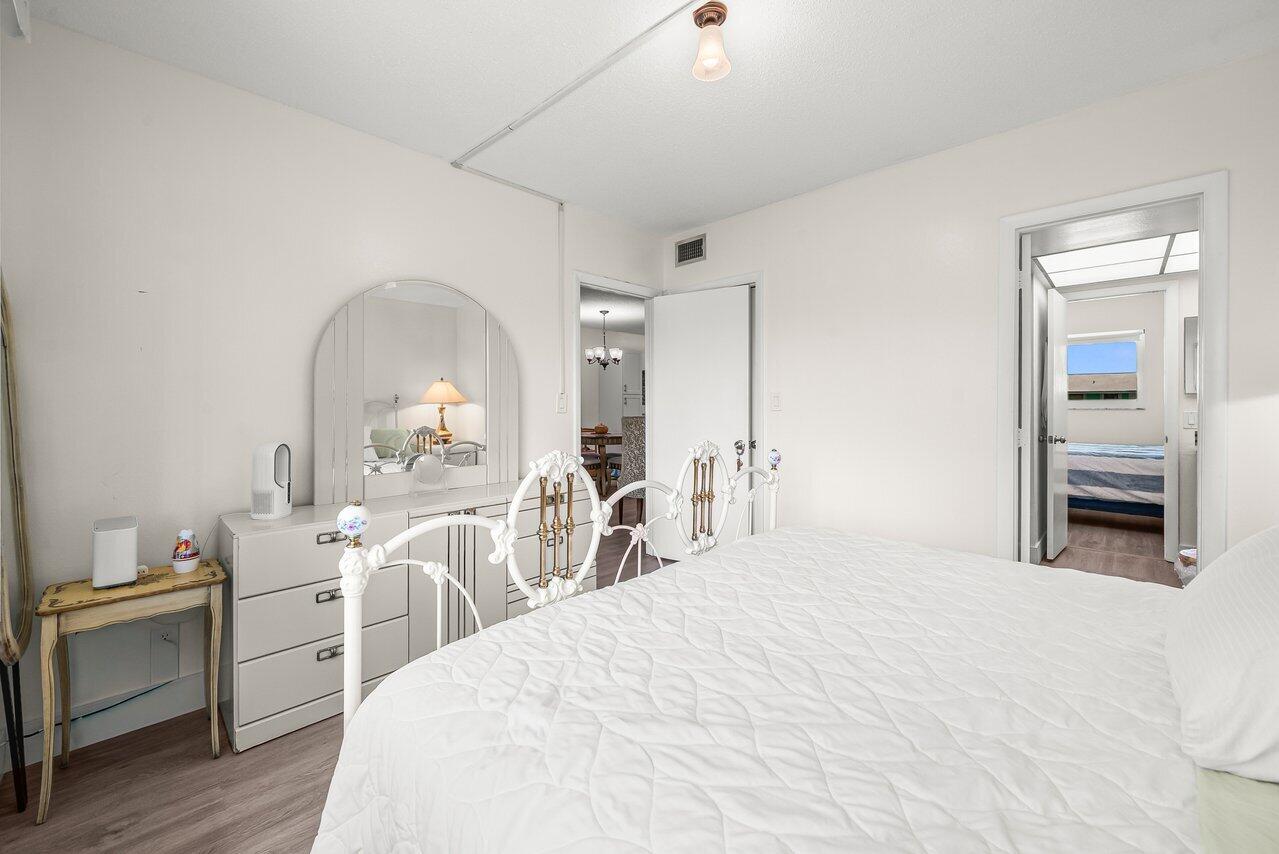 LEISUREVILLE LAKE CONDO - Residential