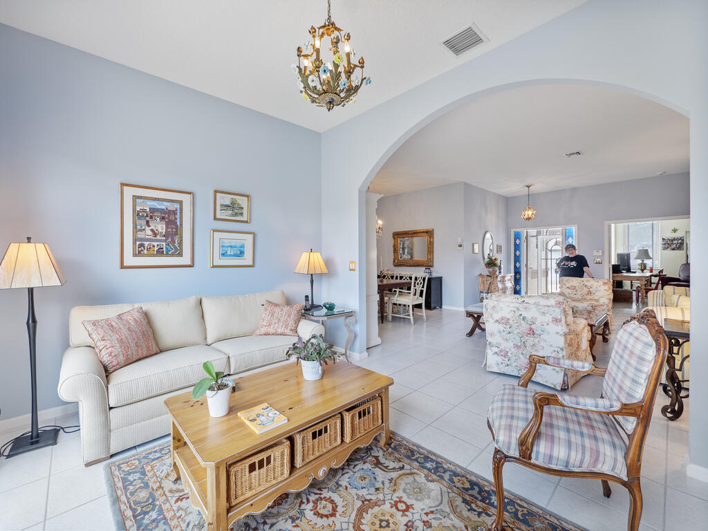 CYPRESS WOODS 2, SUMMER CHASE - Residential