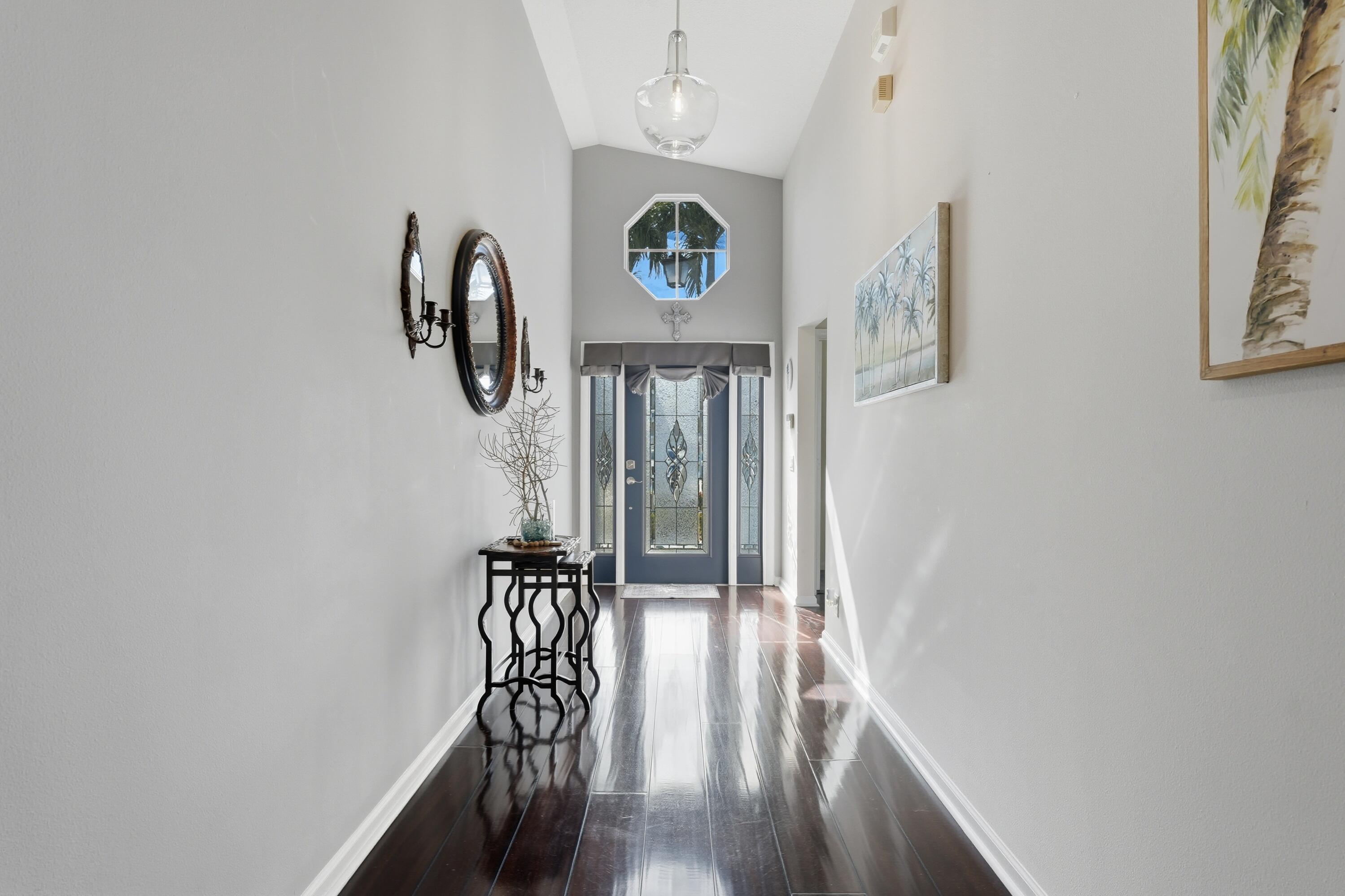 2811 SW Mustang Terrace