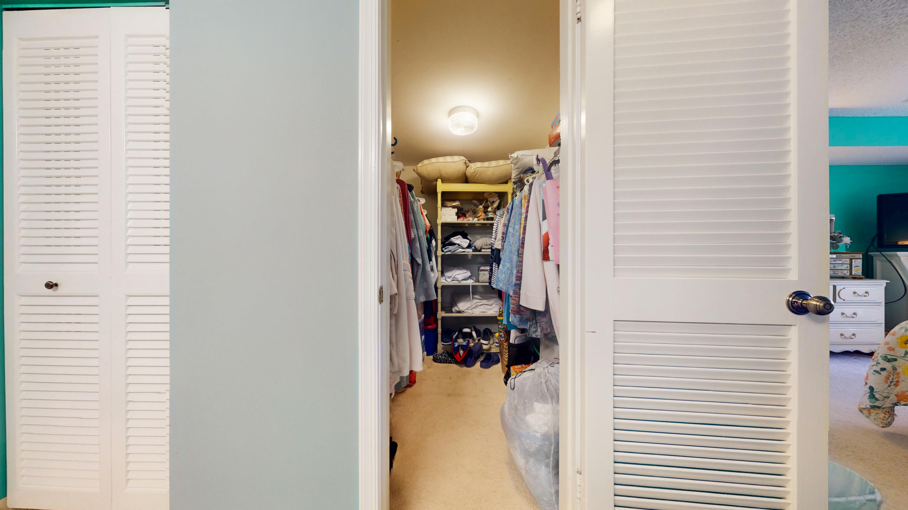 CATAMARAN ll CONDOMINIUM - Residential