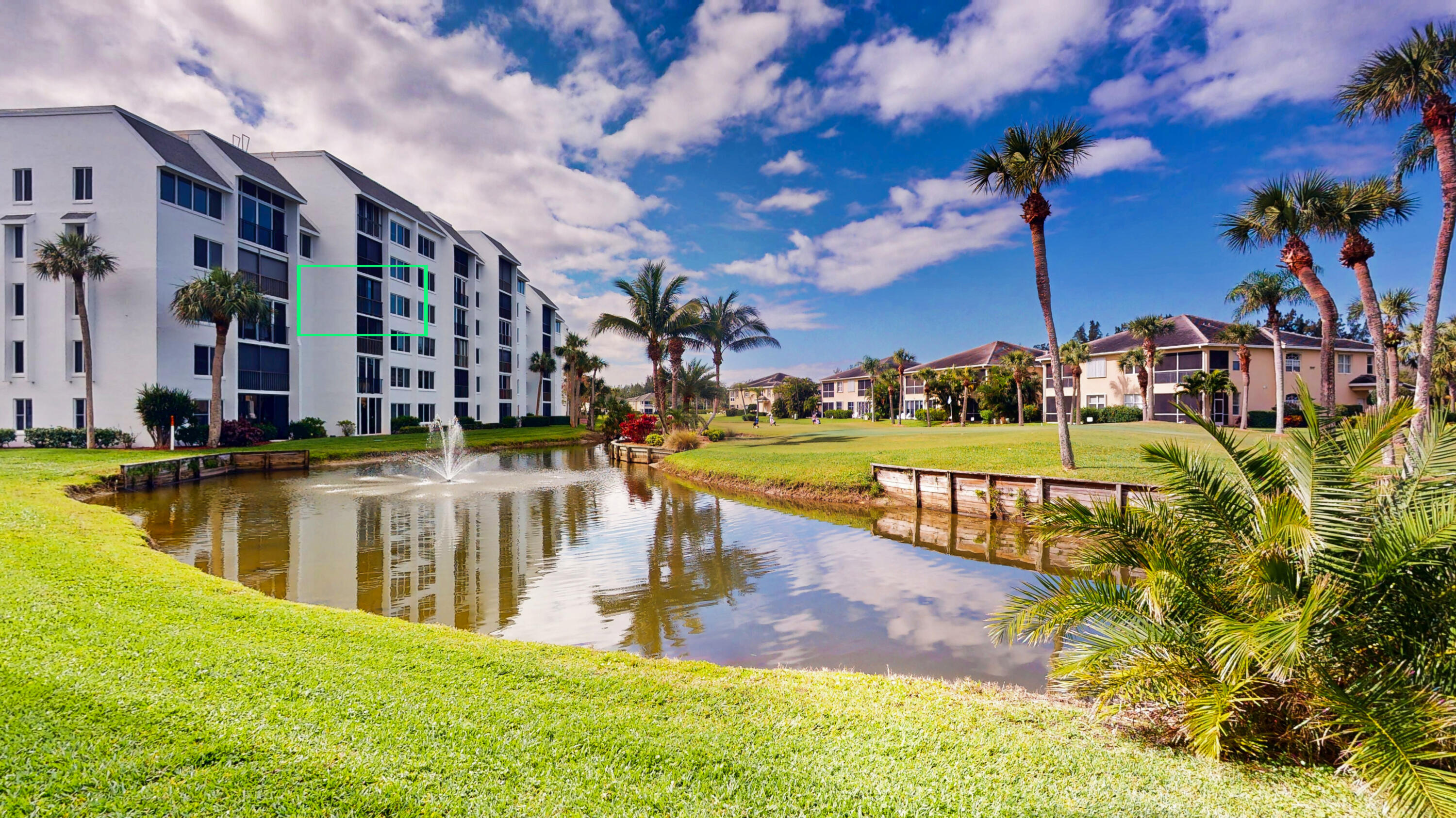 CATAMARAN ll CONDOMINIUM - Residential