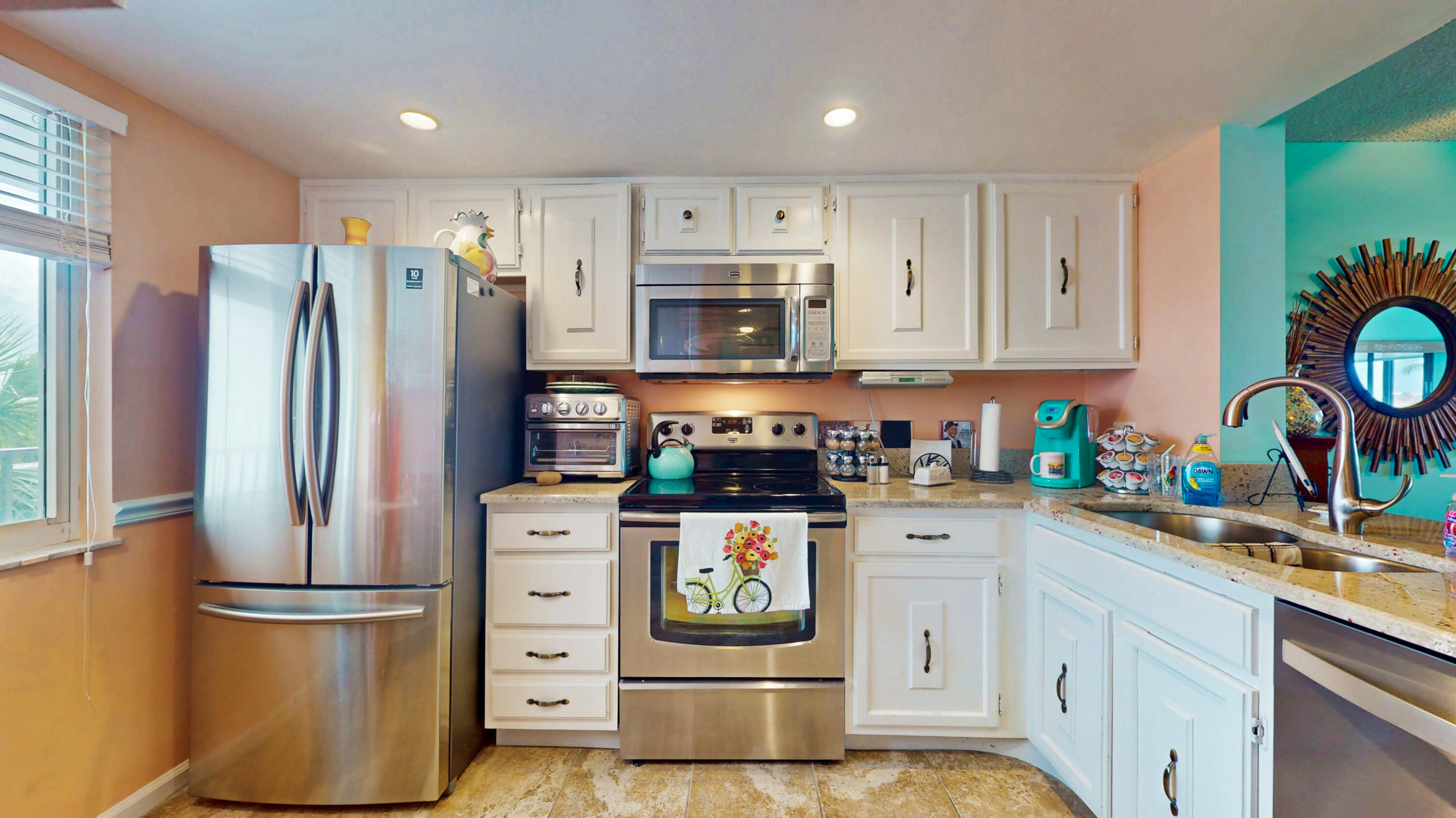 CATAMARAN ll CONDOMINIUM - Residential