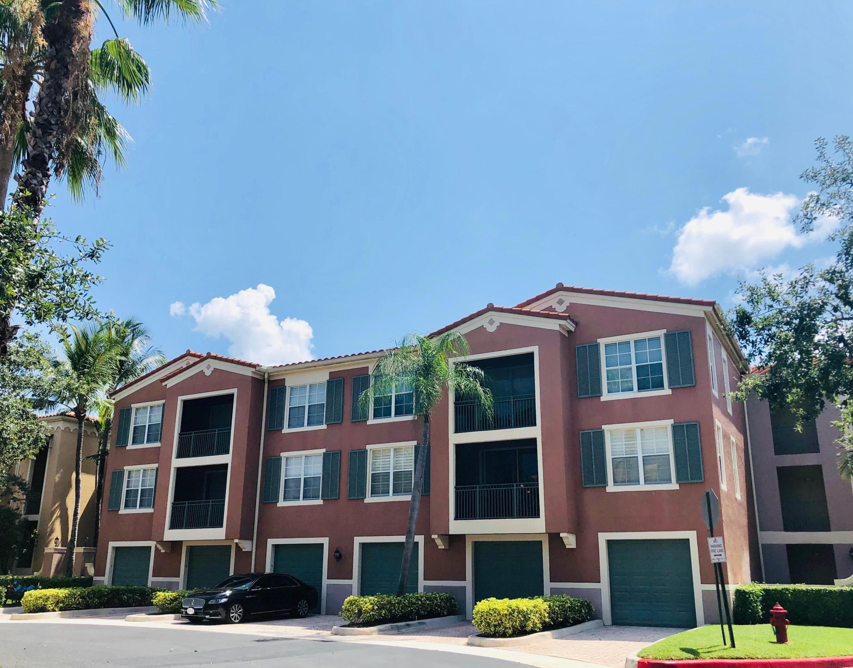 ST ANDREWS AT POLO CLUB CONDO - Residential Lease