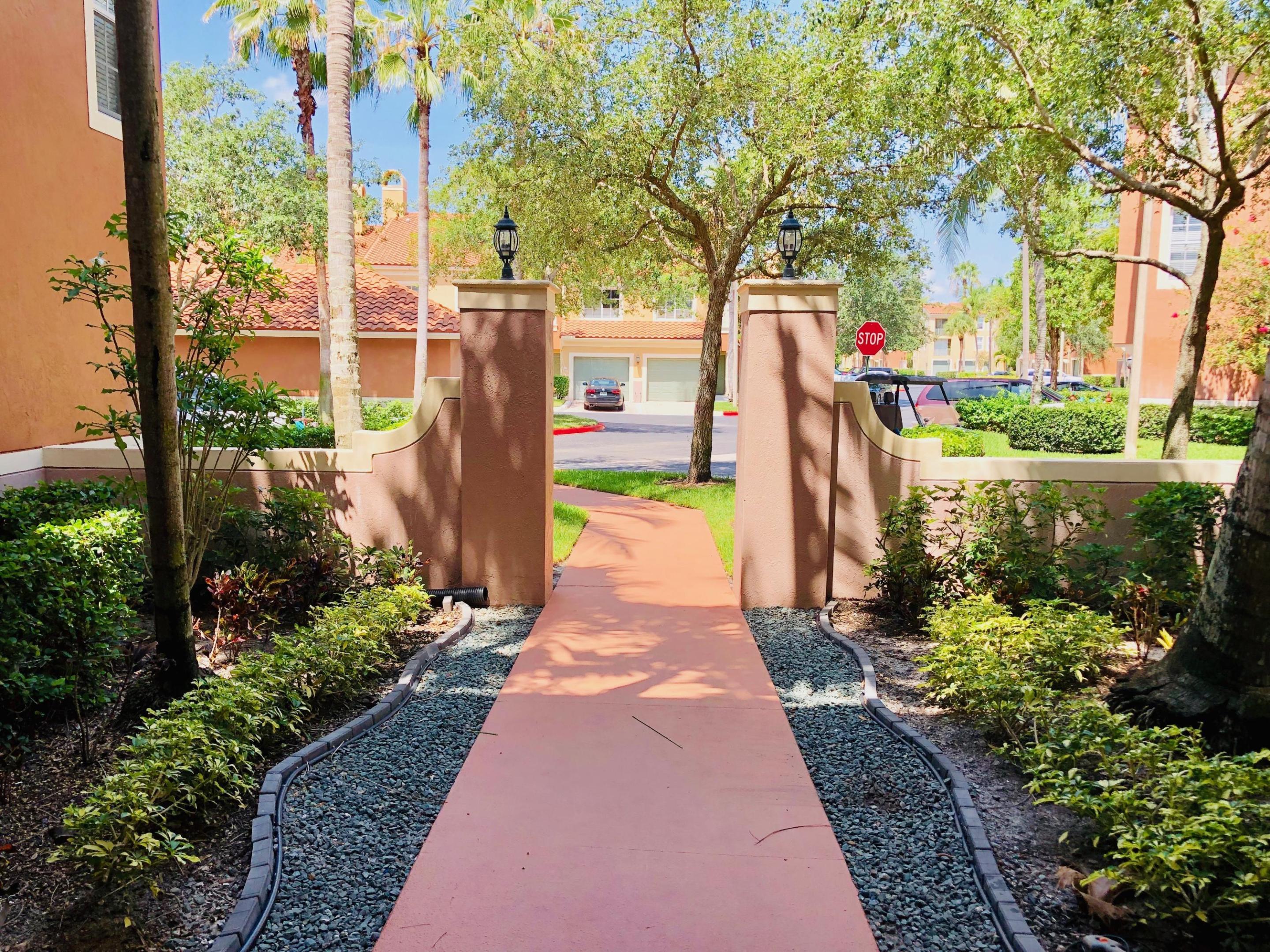 ST ANDREWS AT POLO CLUB CONDO - Residential Lease