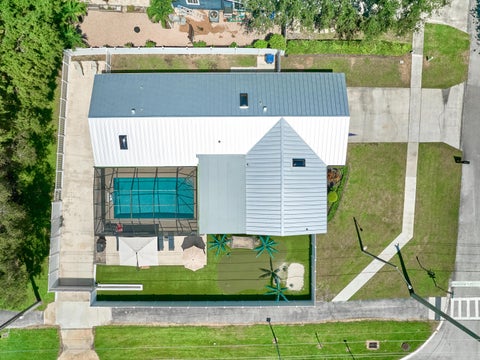 Photo of 708 Weldwood Road, Jupiter, FL 33458 (MLS # B26075080)