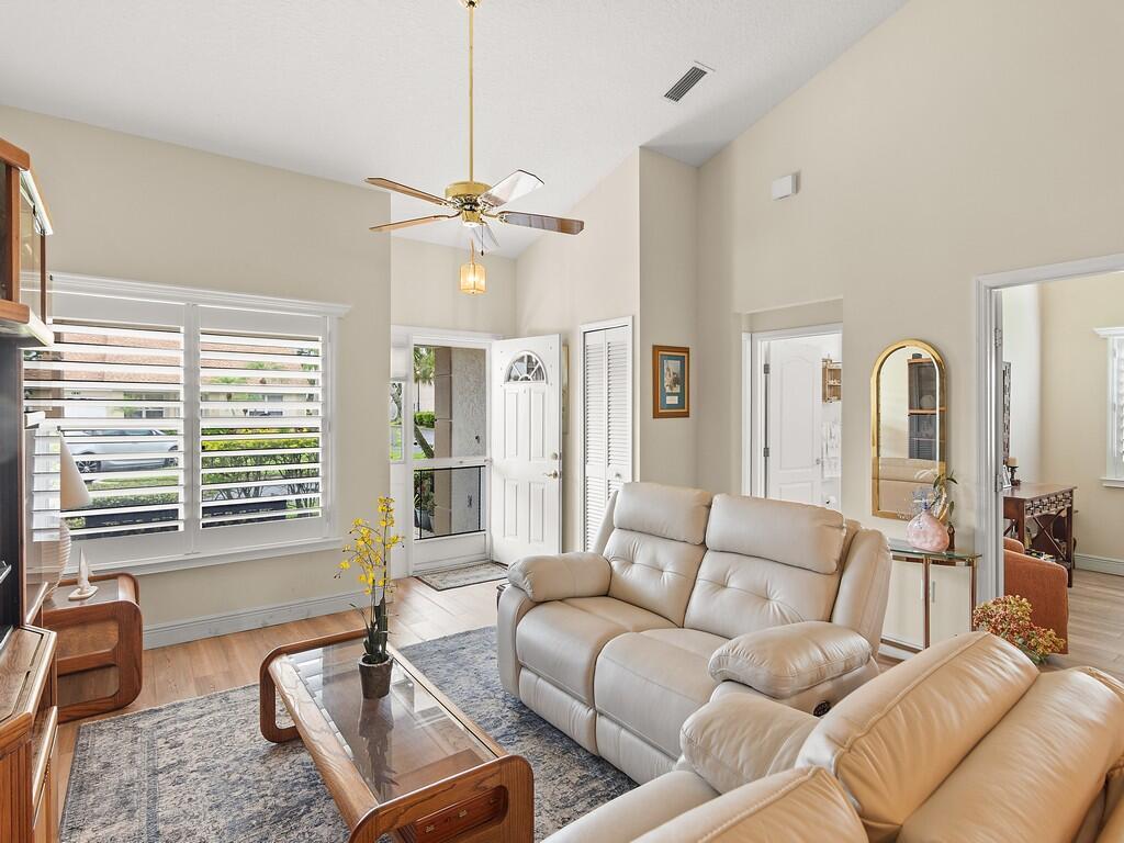 KINGS ISLE PHASE 1 - Residential