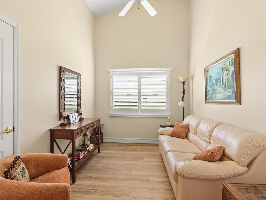 KINGS ISLE PHASE 1 - Residential