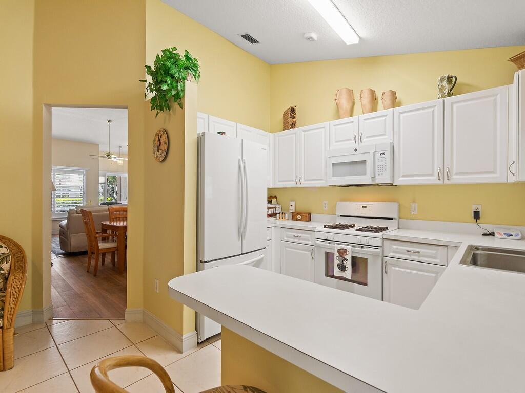 KINGS ISLE PHASE 1 - Residential