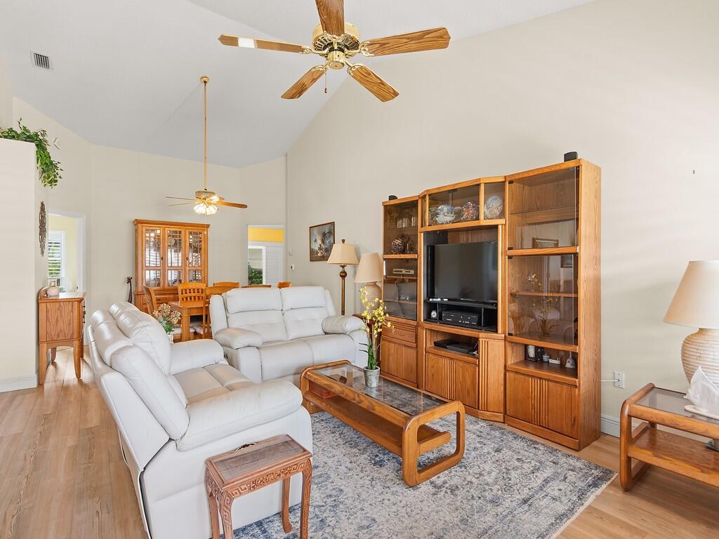 KINGS ISLE PHASE 1 - Residential