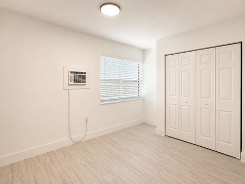 Tiny photo for 1606 N 14th Street, Fort Pierce, FL 34950 (MLS # B26037241)
