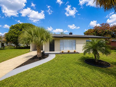 Tiny photo for 1606 N 14th Street, Fort Pierce, FL 34950 (MLS # B26037241)
