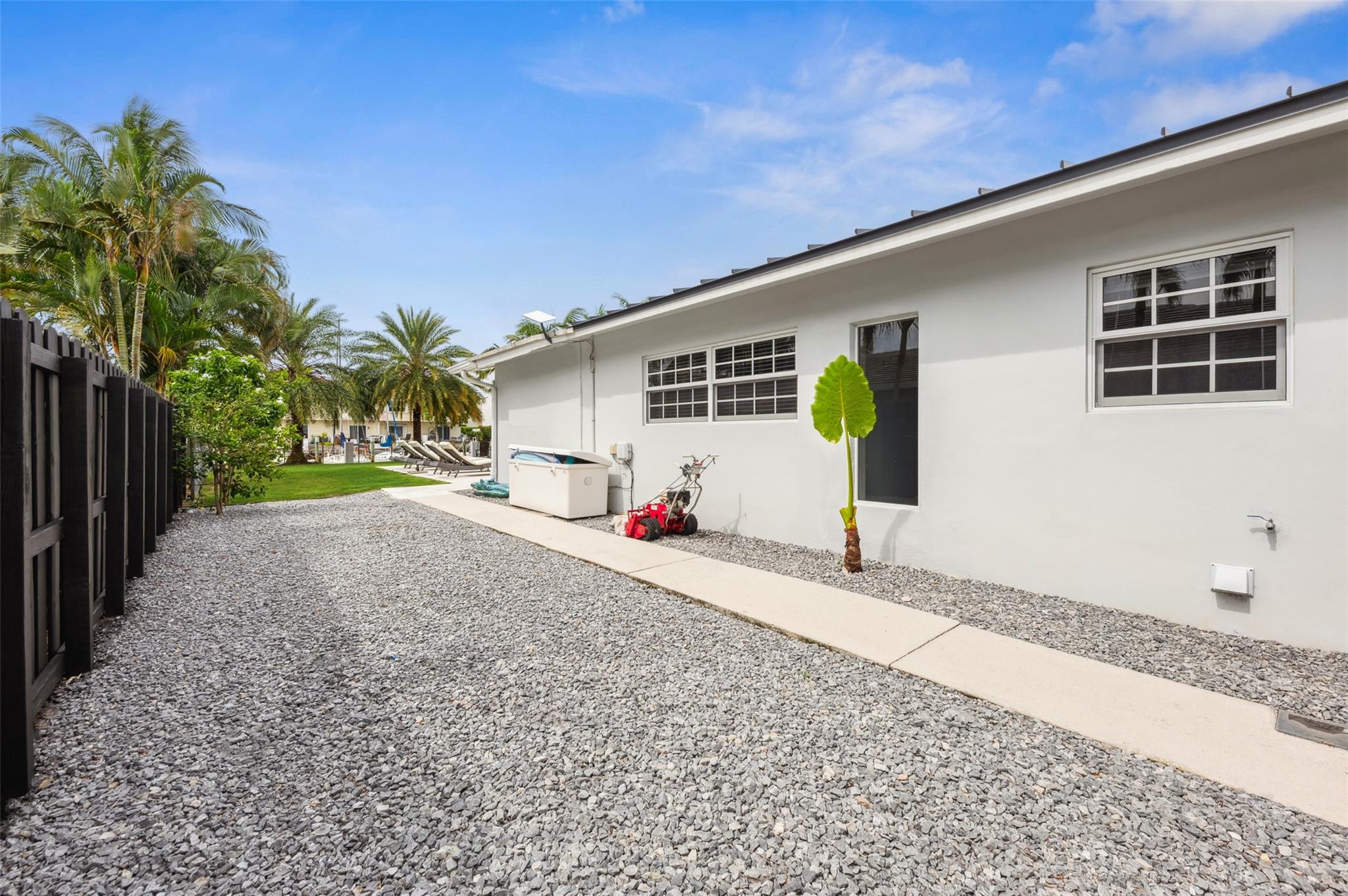 Caliban 27-12 B - Residential