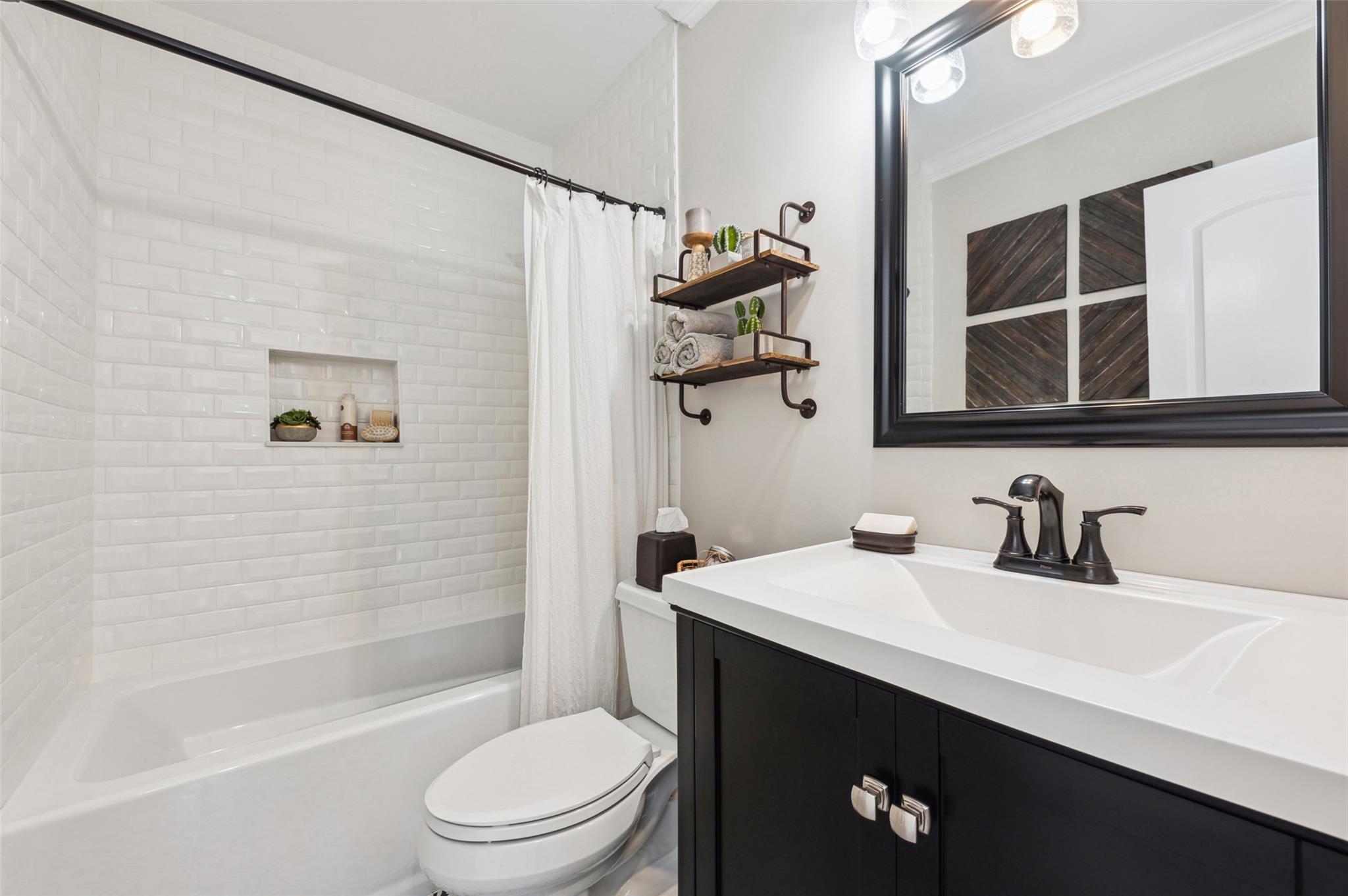 Caliban 27-12 B - Residential