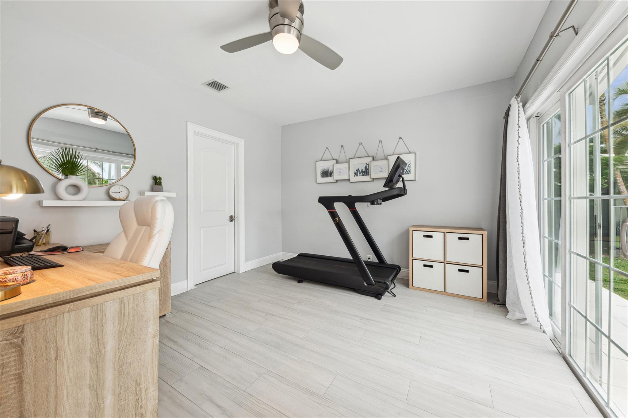 Caliban 27-12 B - Residential