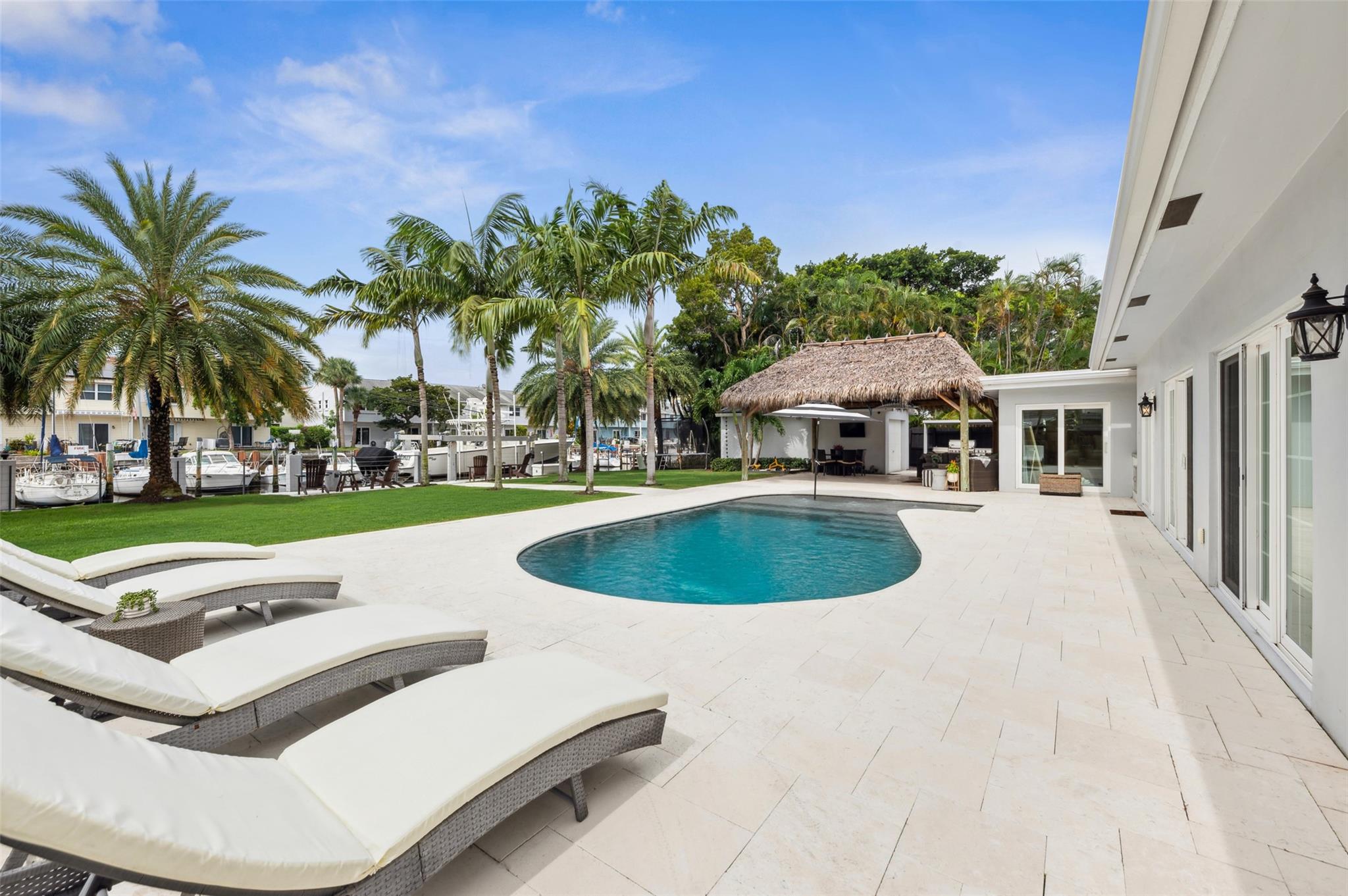 Caliban 27-12 B - Residential