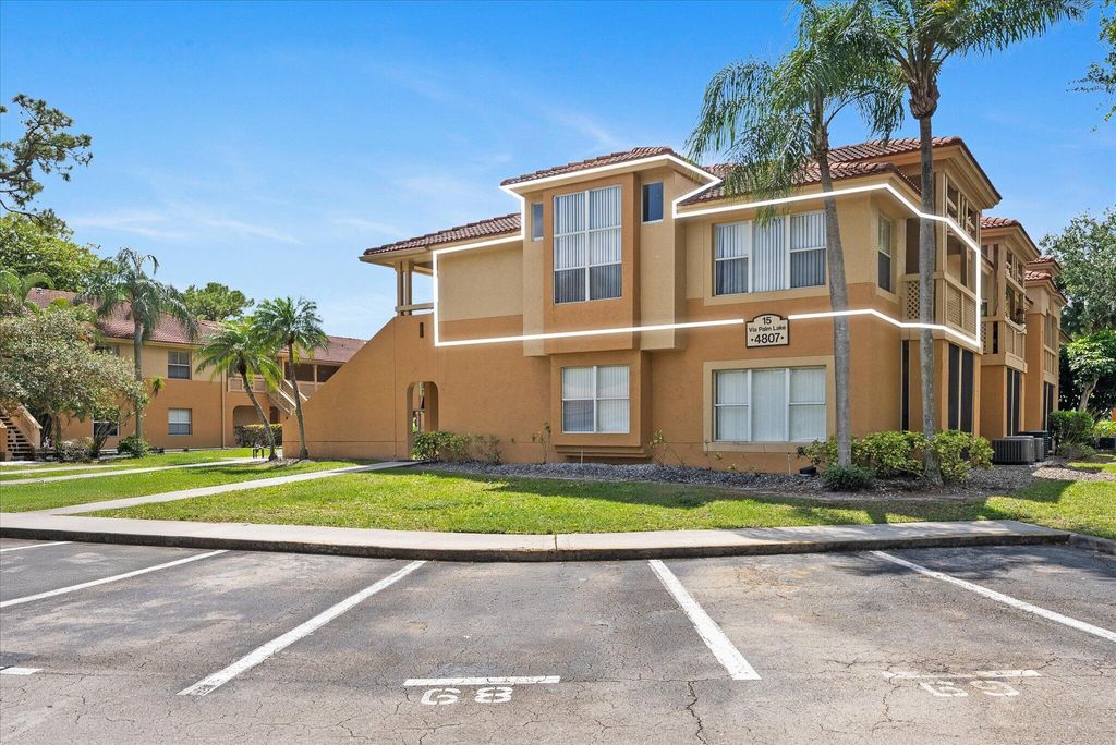 Photo of 4807 Via Palm Lakes #1522, West Palm Beach, FL 33417 (MLS # R11123010)