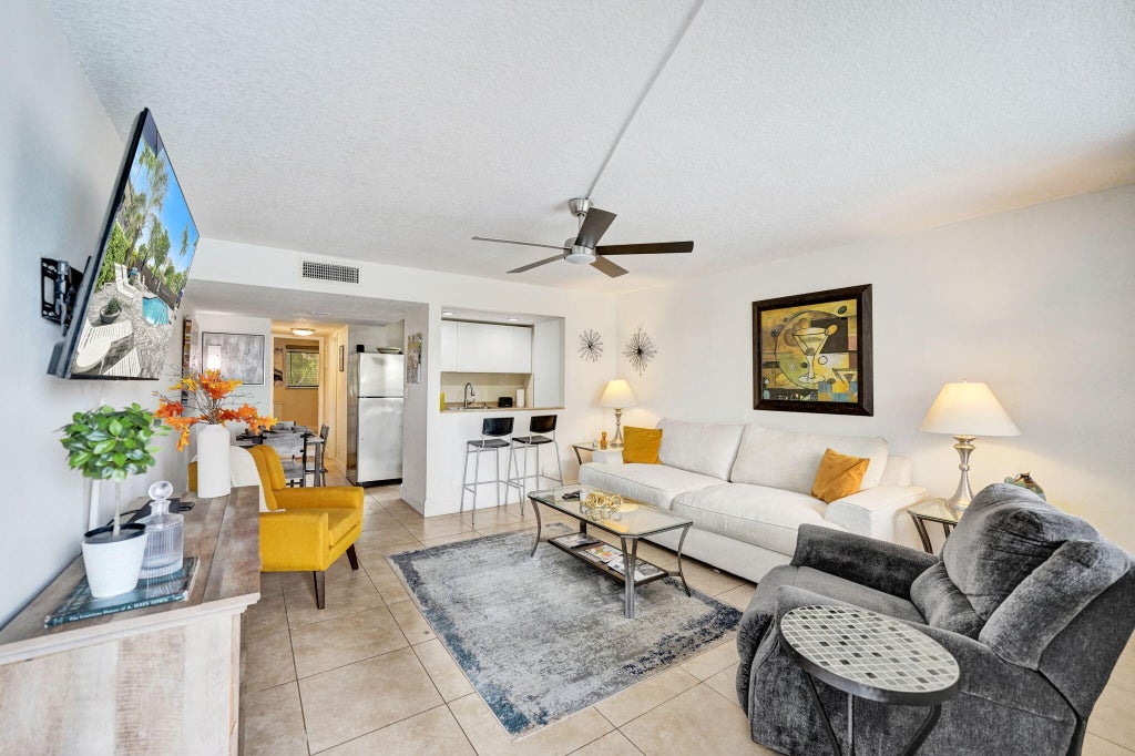 Photo of 1901 N Andrews Avenue #Apt 214, Wilton Manors, FL 33311 (MLS # B26084409)