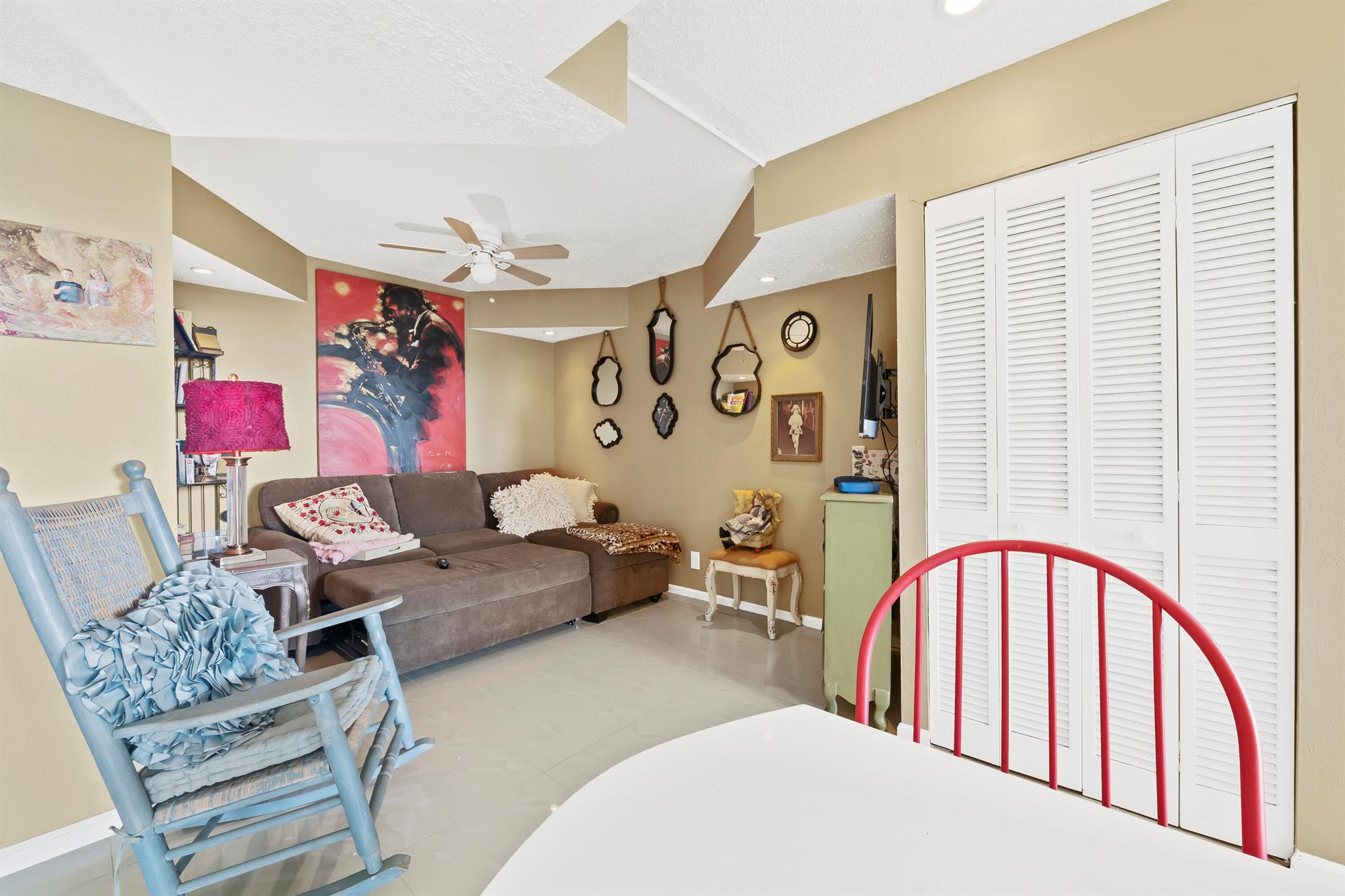 PORTA BELLA EAST AND PORT - Residential