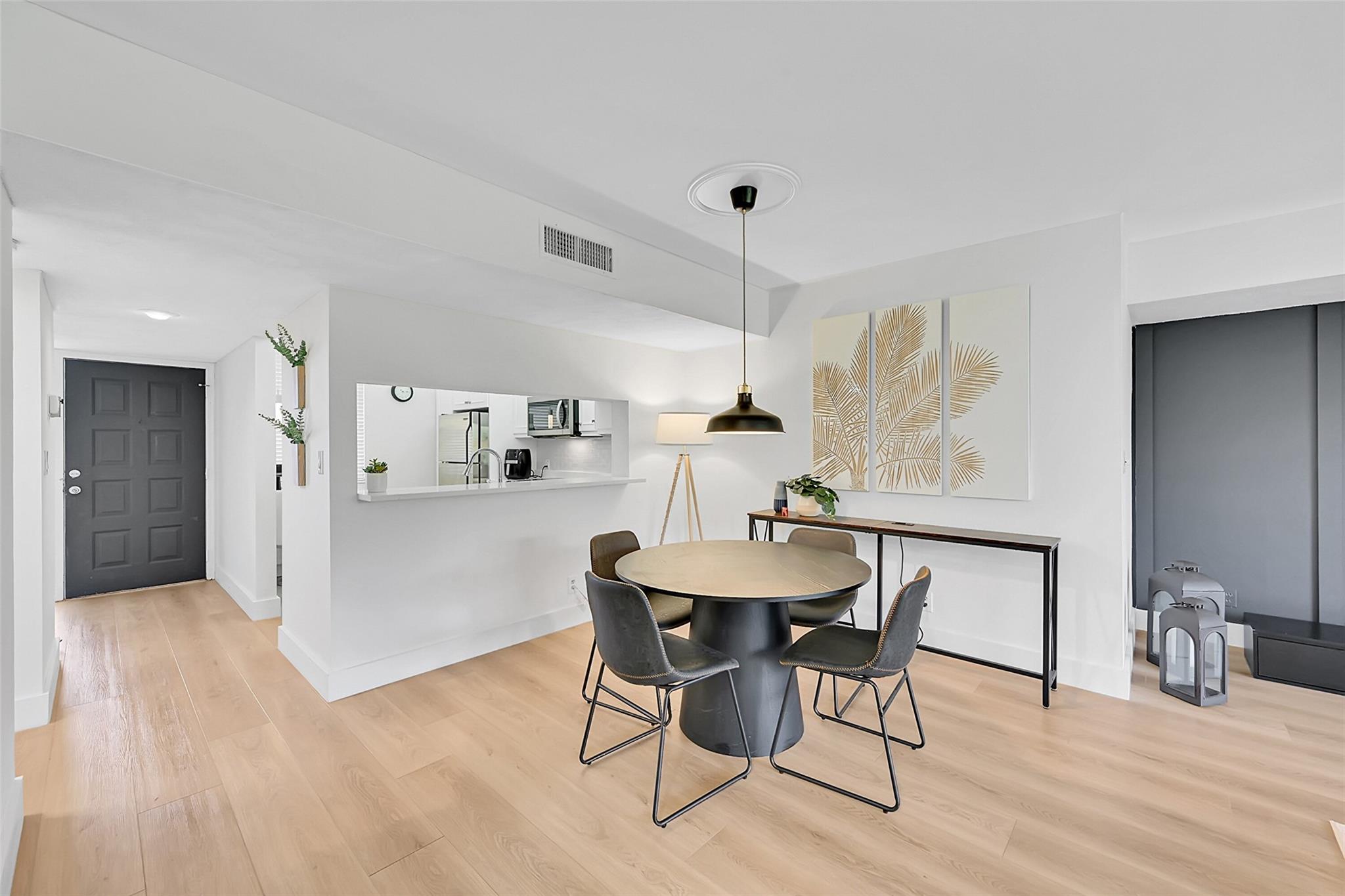 APPLEWOOD VILLAGE I-B CON - Residential