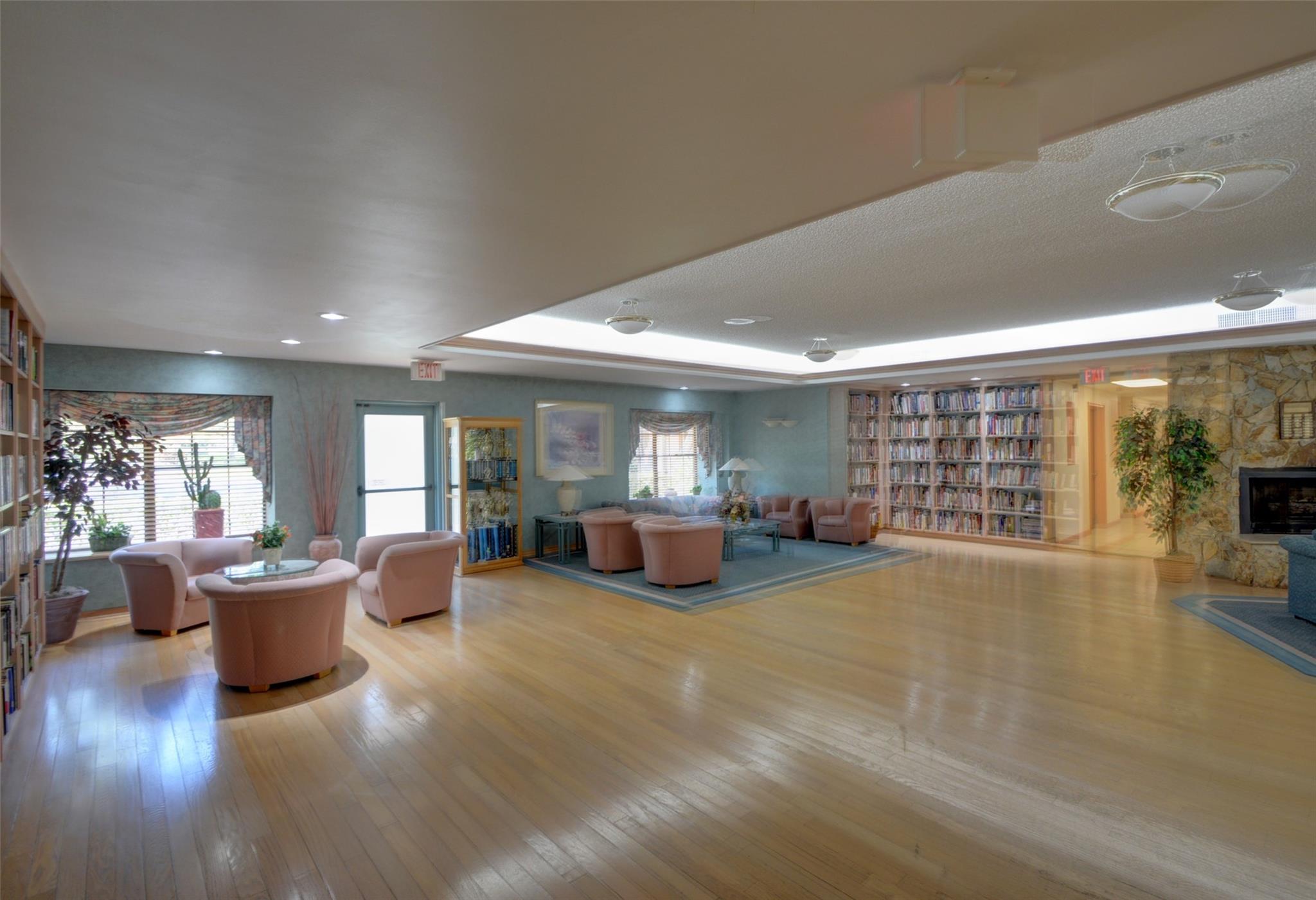 APPLEWOOD VILLAGE I-B CON - Residential
