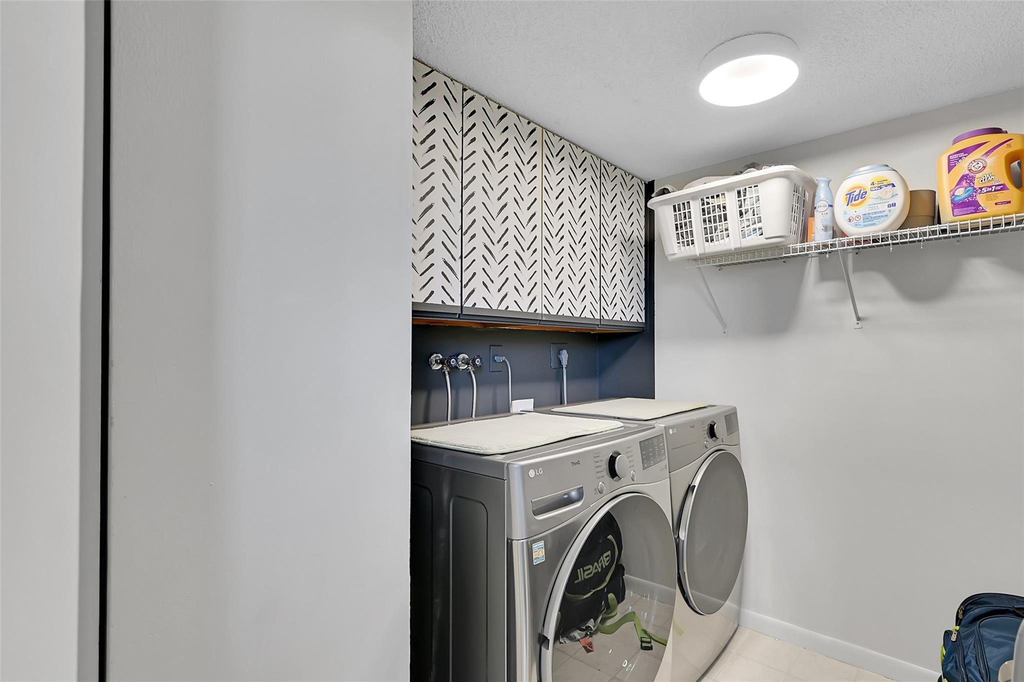 APPLEWOOD VILLAGE I-B CON - Residential